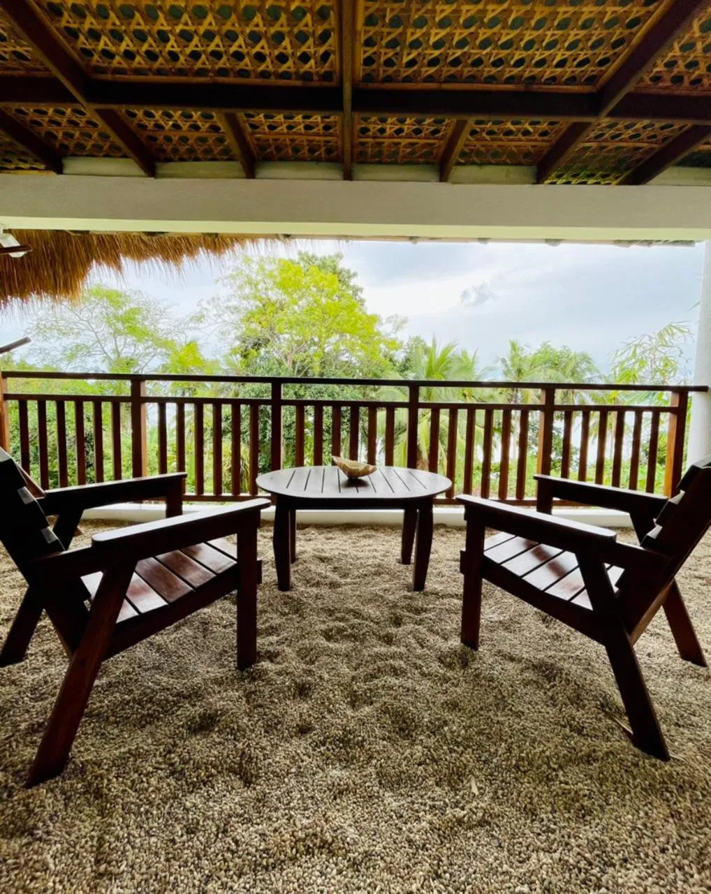 Deluxe Twin Room with Ocean View   in Amun Ini Beach Resort & Spa