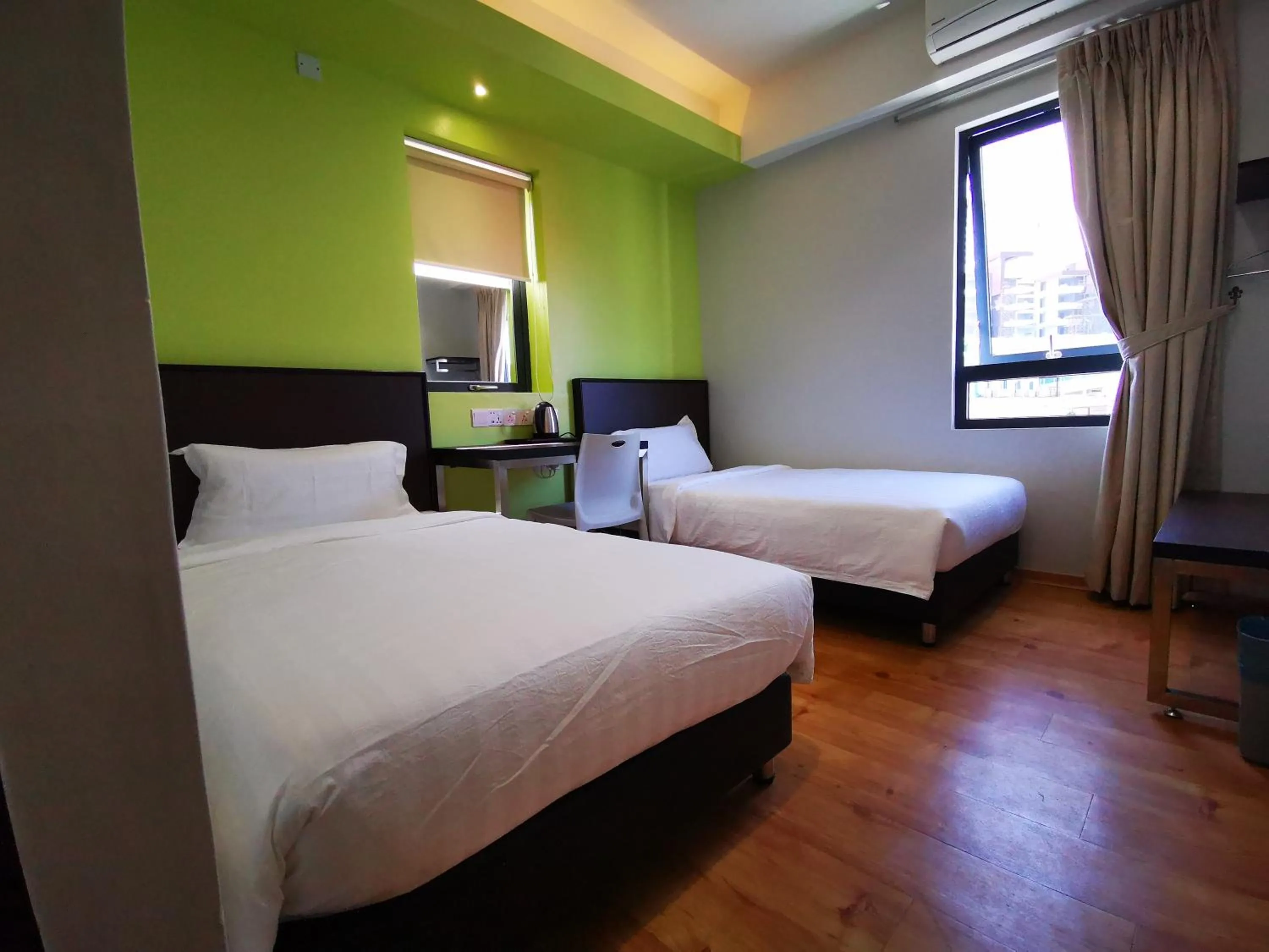 Standard Twin Room in D'Green Hotel Kuching