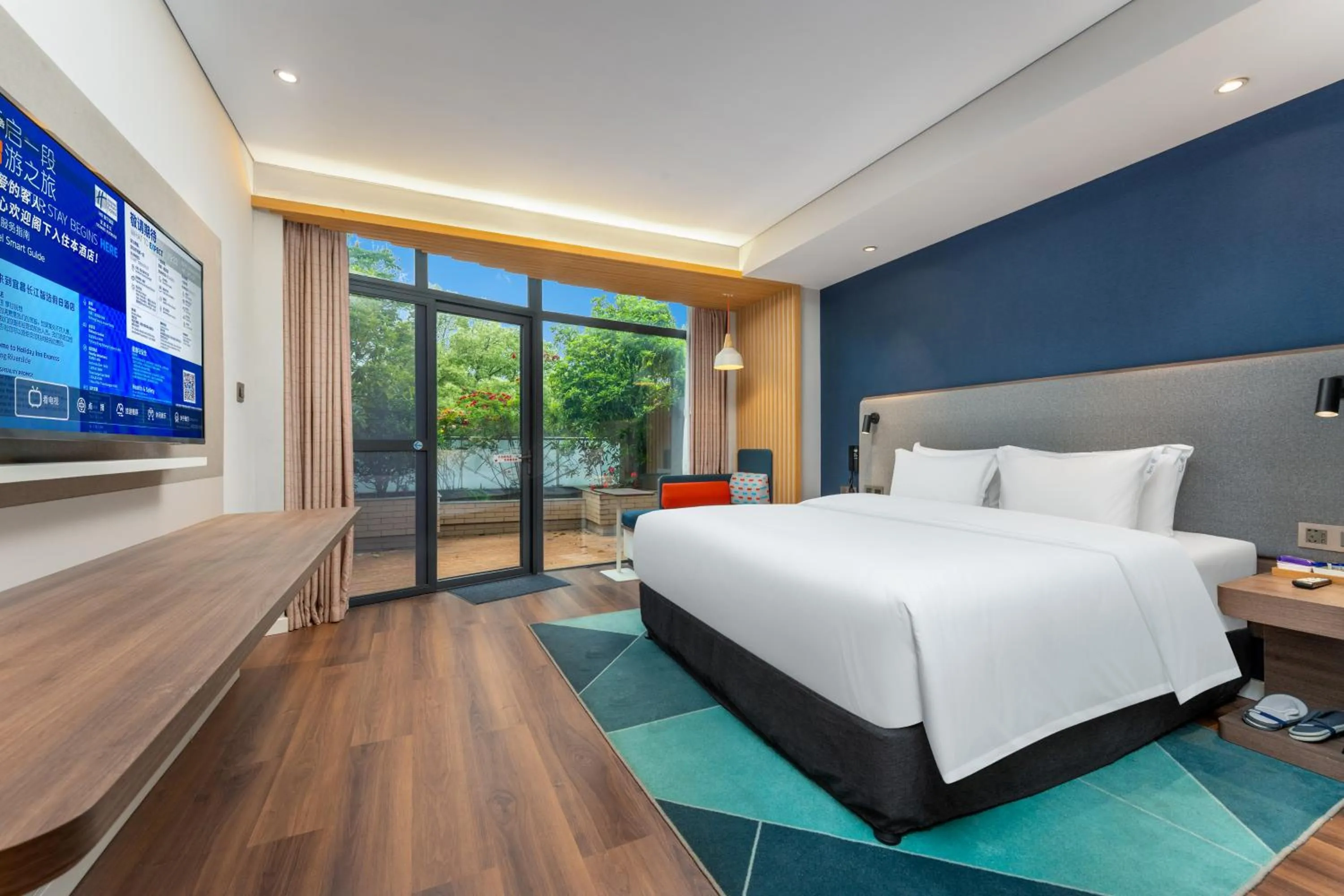 King Suite in Holiday Inn Express Yichang Riverside by IHG