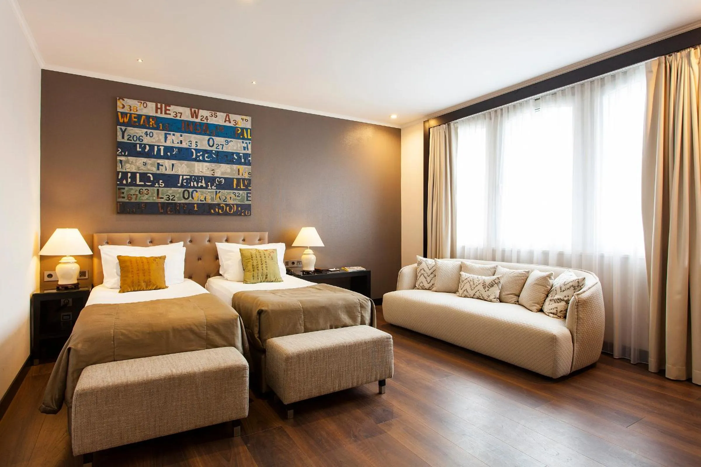 Superior Twin Room in Quentin Boutique Hotel