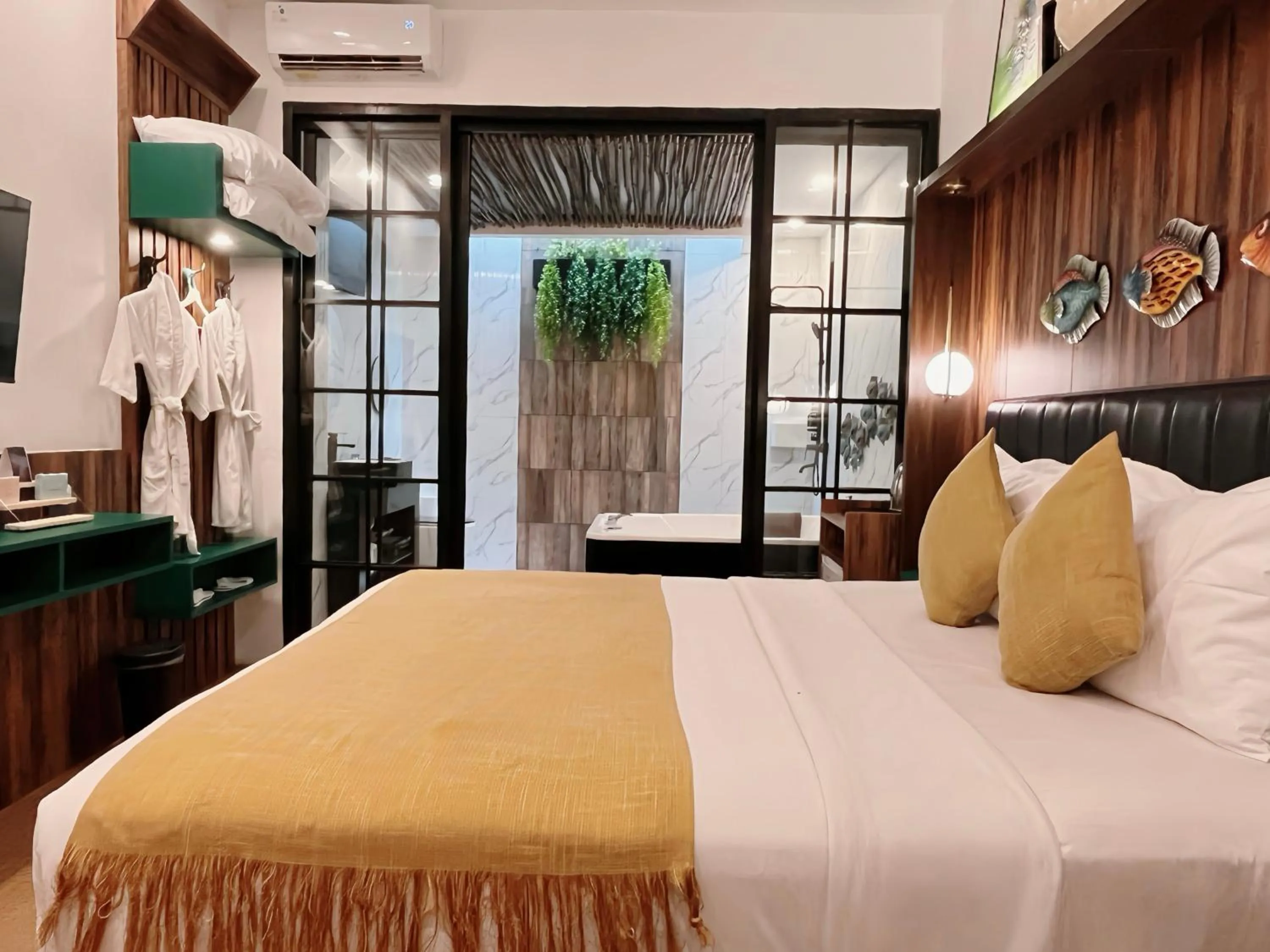 Executive Jacuzzi Room in Oak Tree Urban Hotel Jakarta