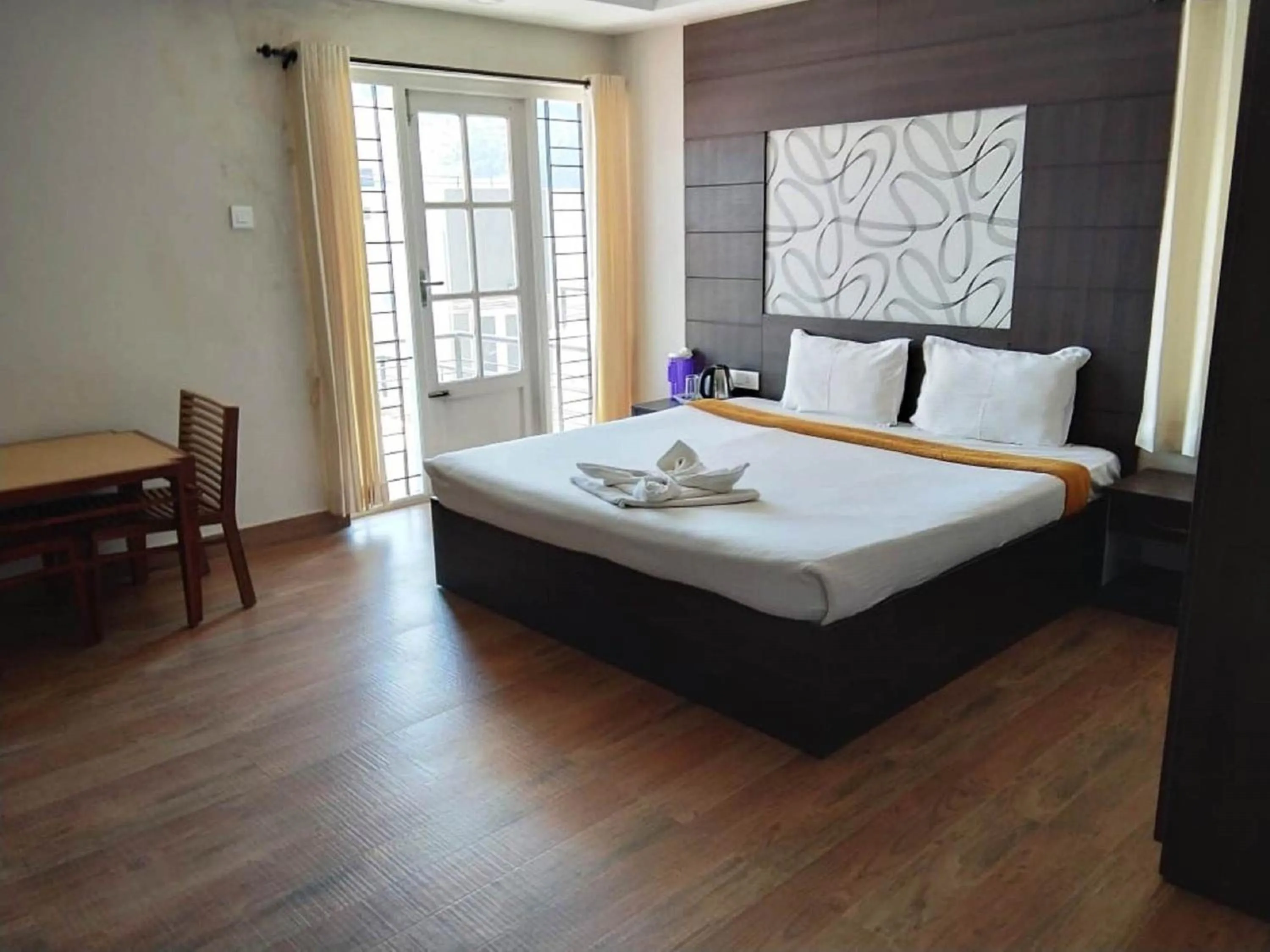 Deluxe Double Room - single occupancy in DEW DROP INN