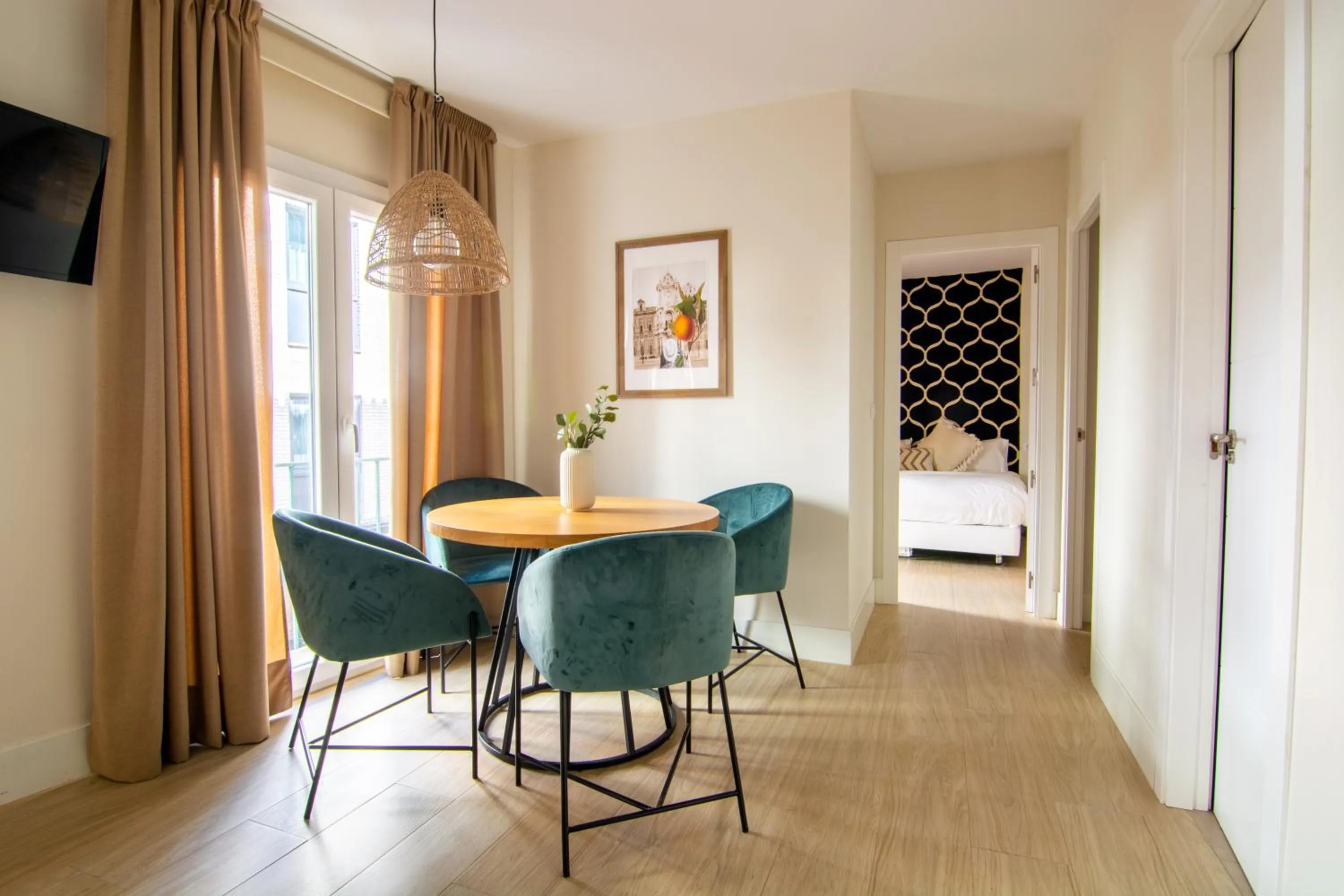 Two-Bedroom Suite in Apartamentos Magna Sevilla