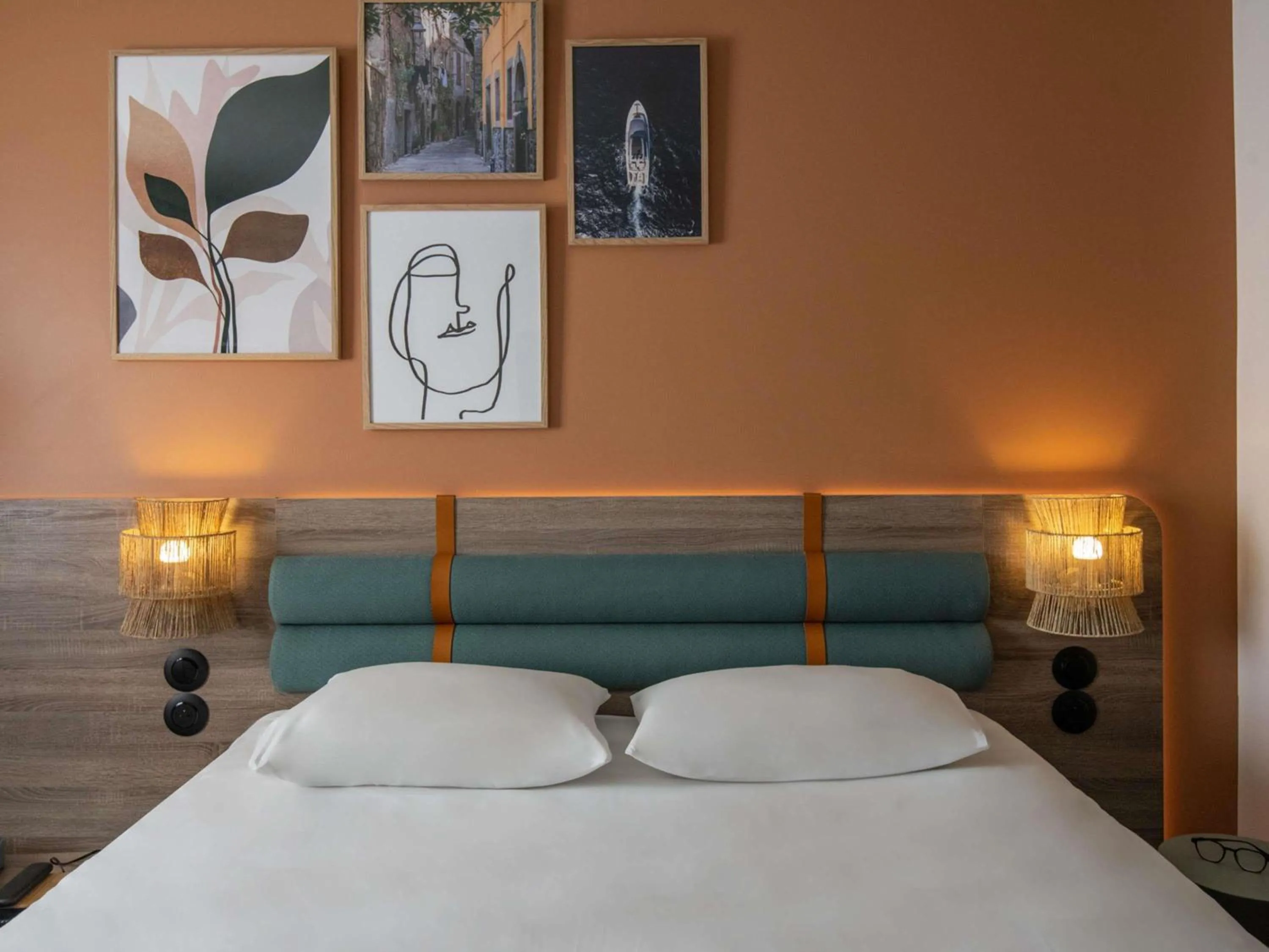 Standard Double Room in ibis Golfe de Saint-Tropez