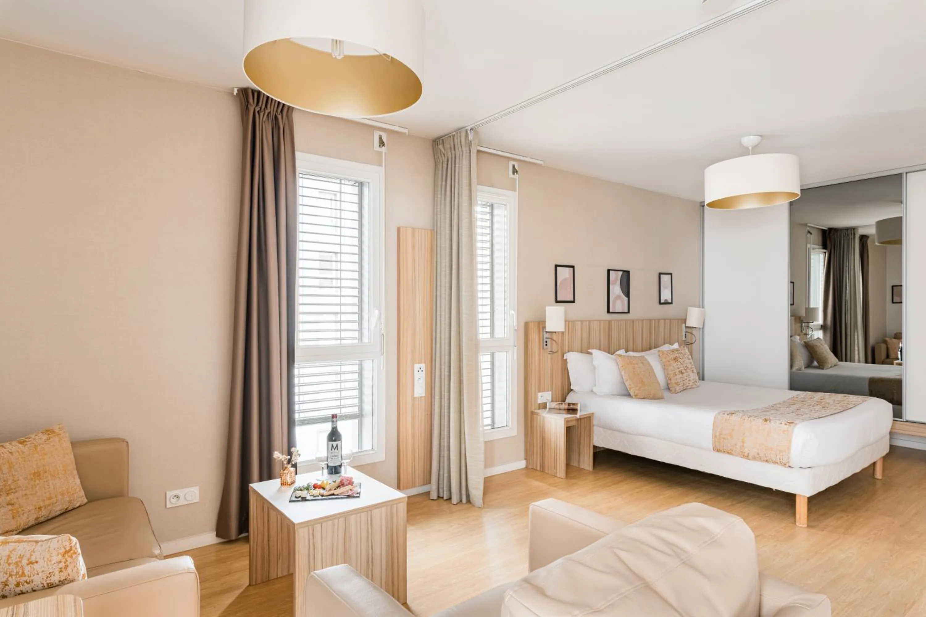 Superior Double Room in Appart hôtel Q7 Lodge Lyon 7