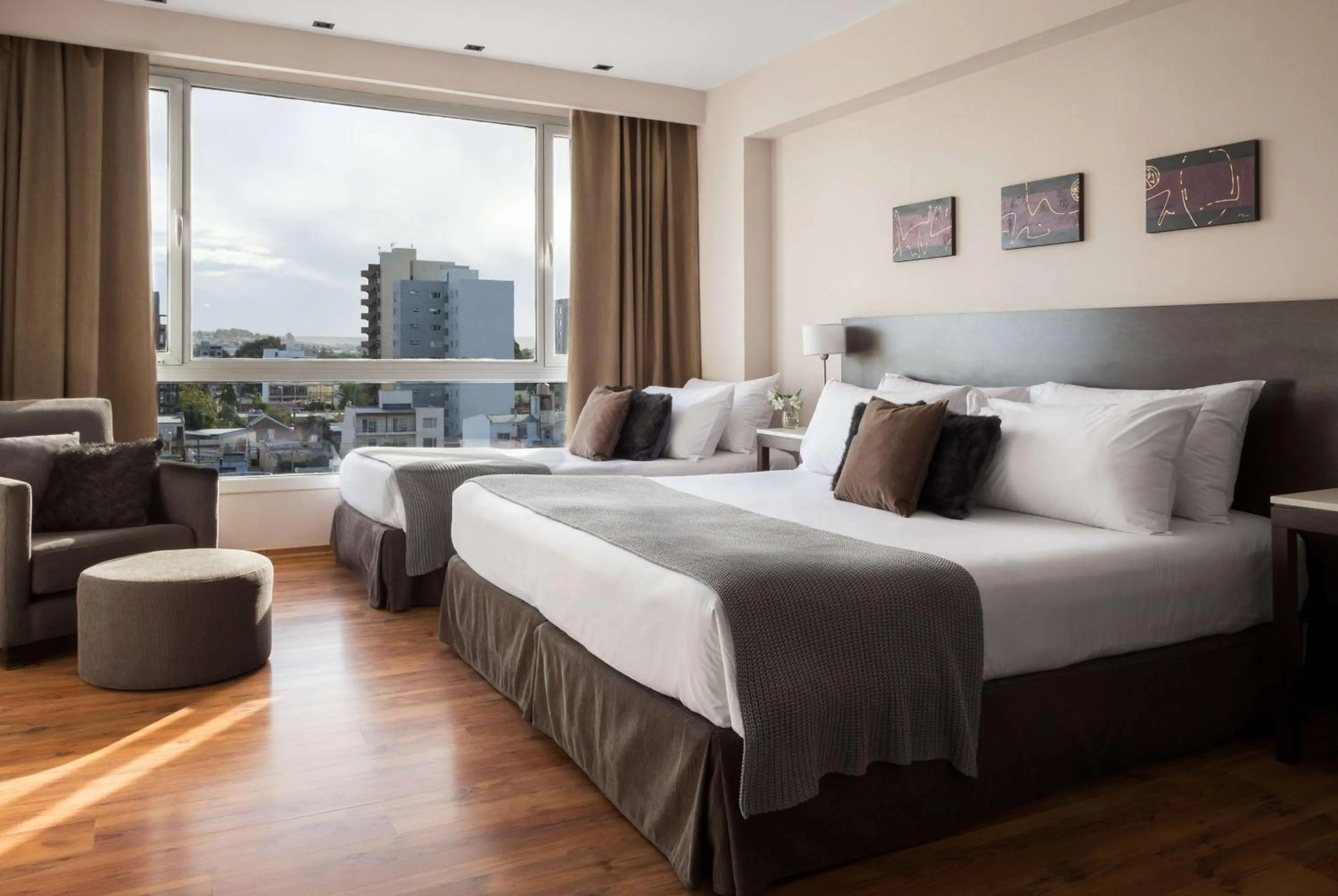 Triple Room with City View - Non-Smoking in Dazzler by Wyndham Puerto Madryn
