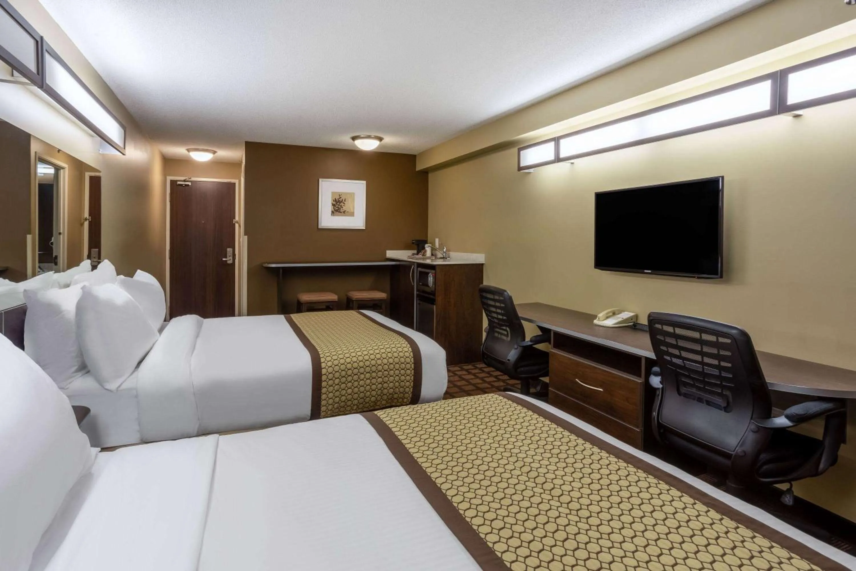 Deluxe Queen Room with Two Queen Beds - Non-Smoking in Microtel Inn & Suites by Wyndham - Timmins