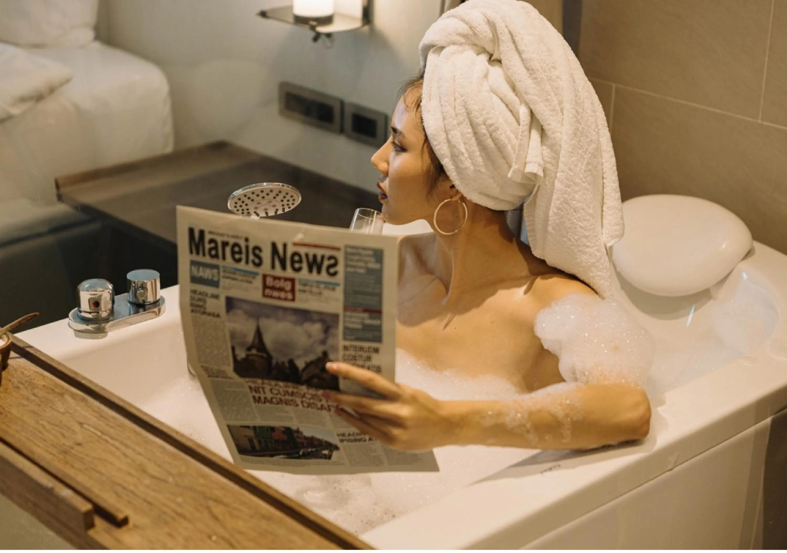 Serene White Double Room (24 Hours Room Use) in SYN Boutique Hotel