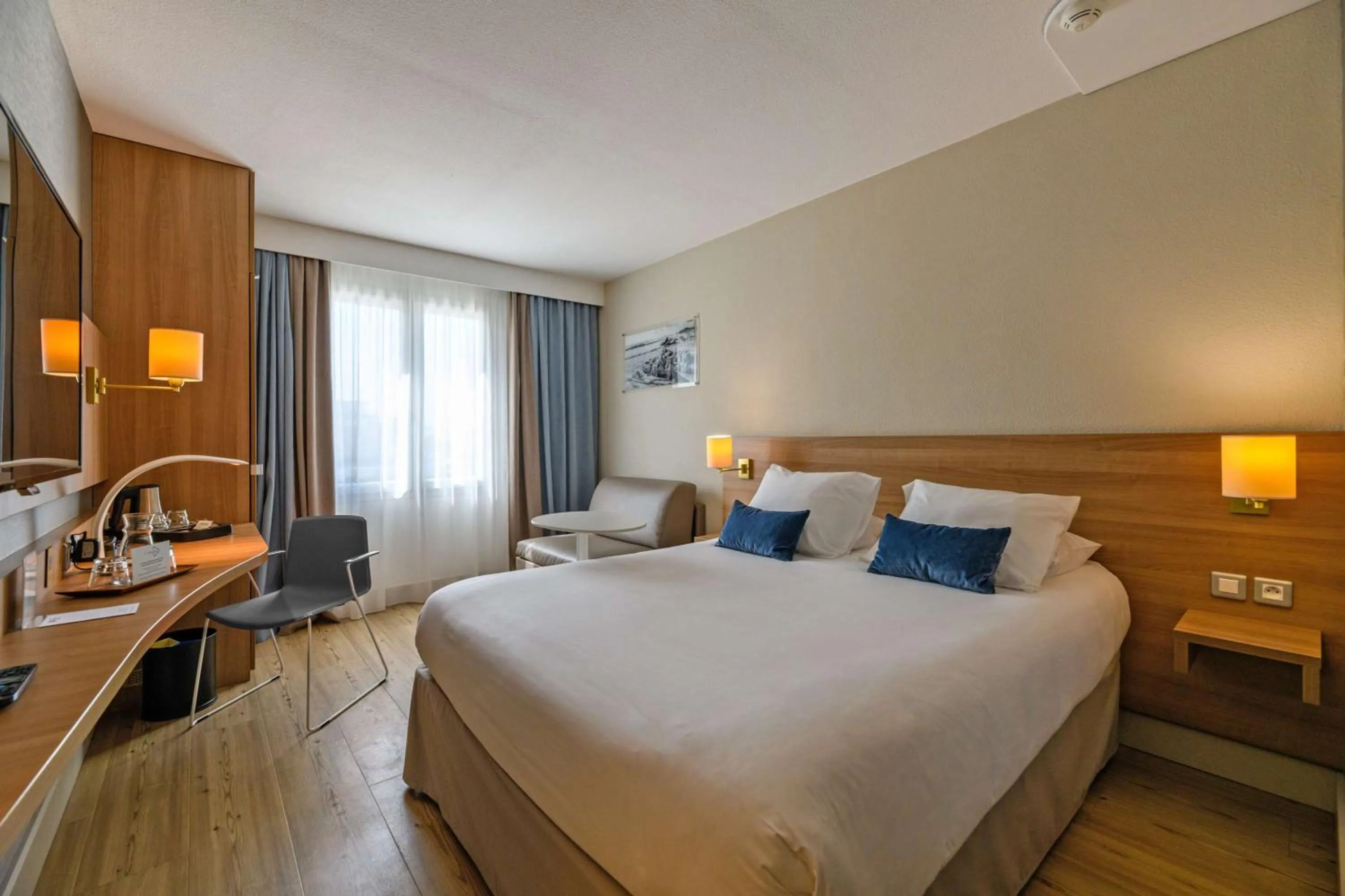 Comfort Queen Room with Sofa Bed in Best Western Plus Ajaccio Amirauté