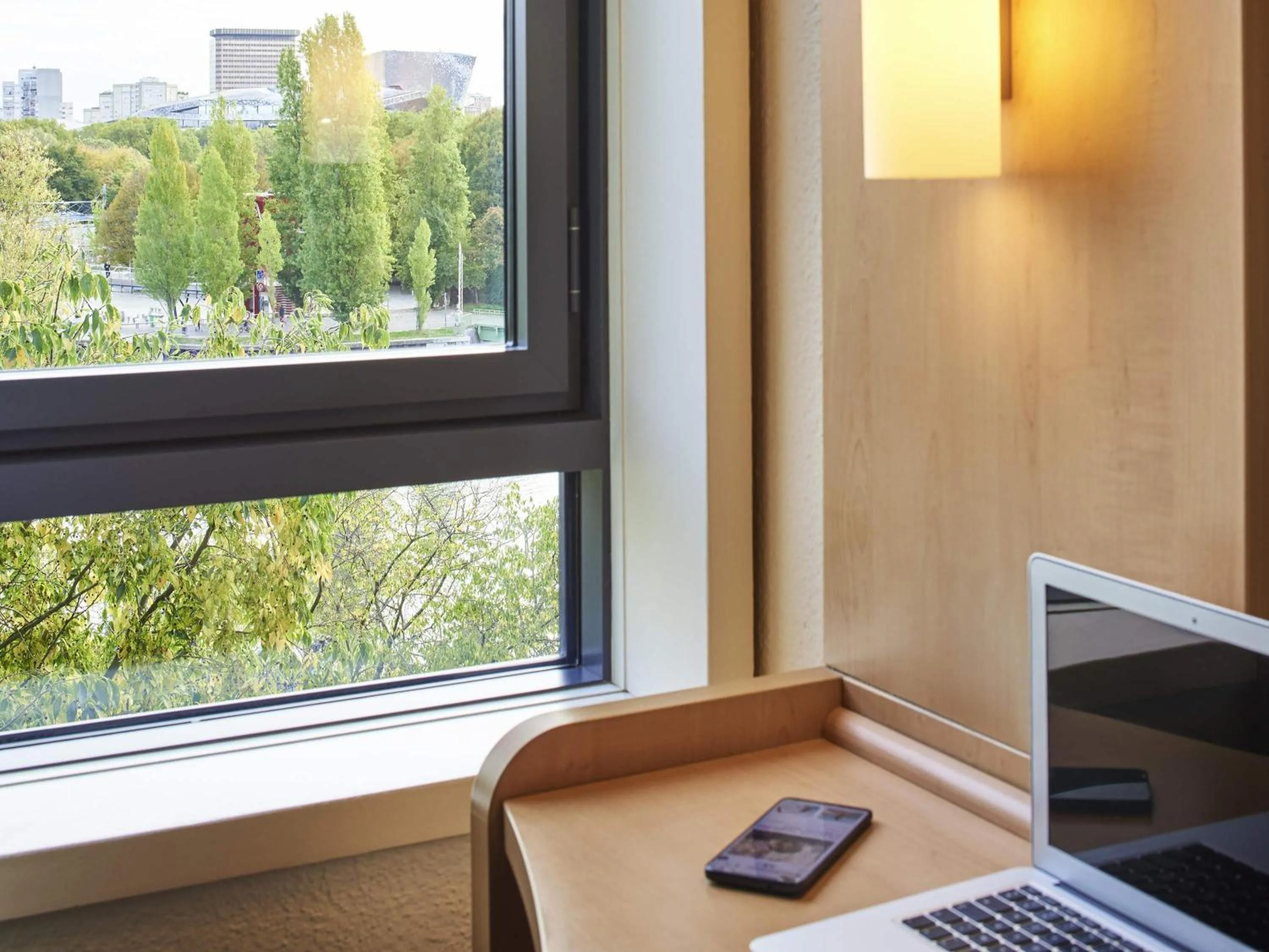 Standard Twin Room in ibis Paris La Villette Cité des Sciences 19ème