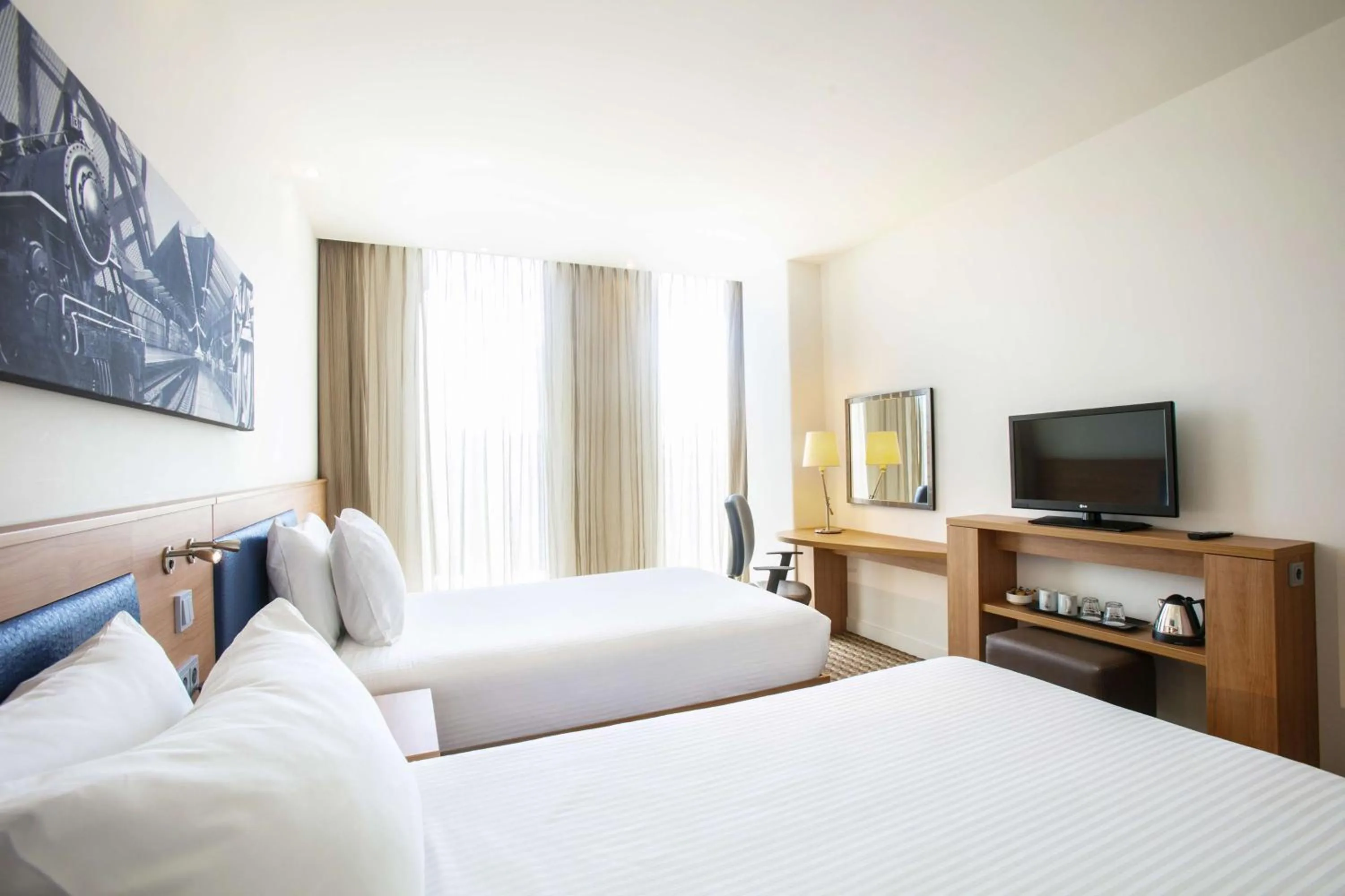Twin Room in Hampton By Hilton Amsterdam Arena Boulevard