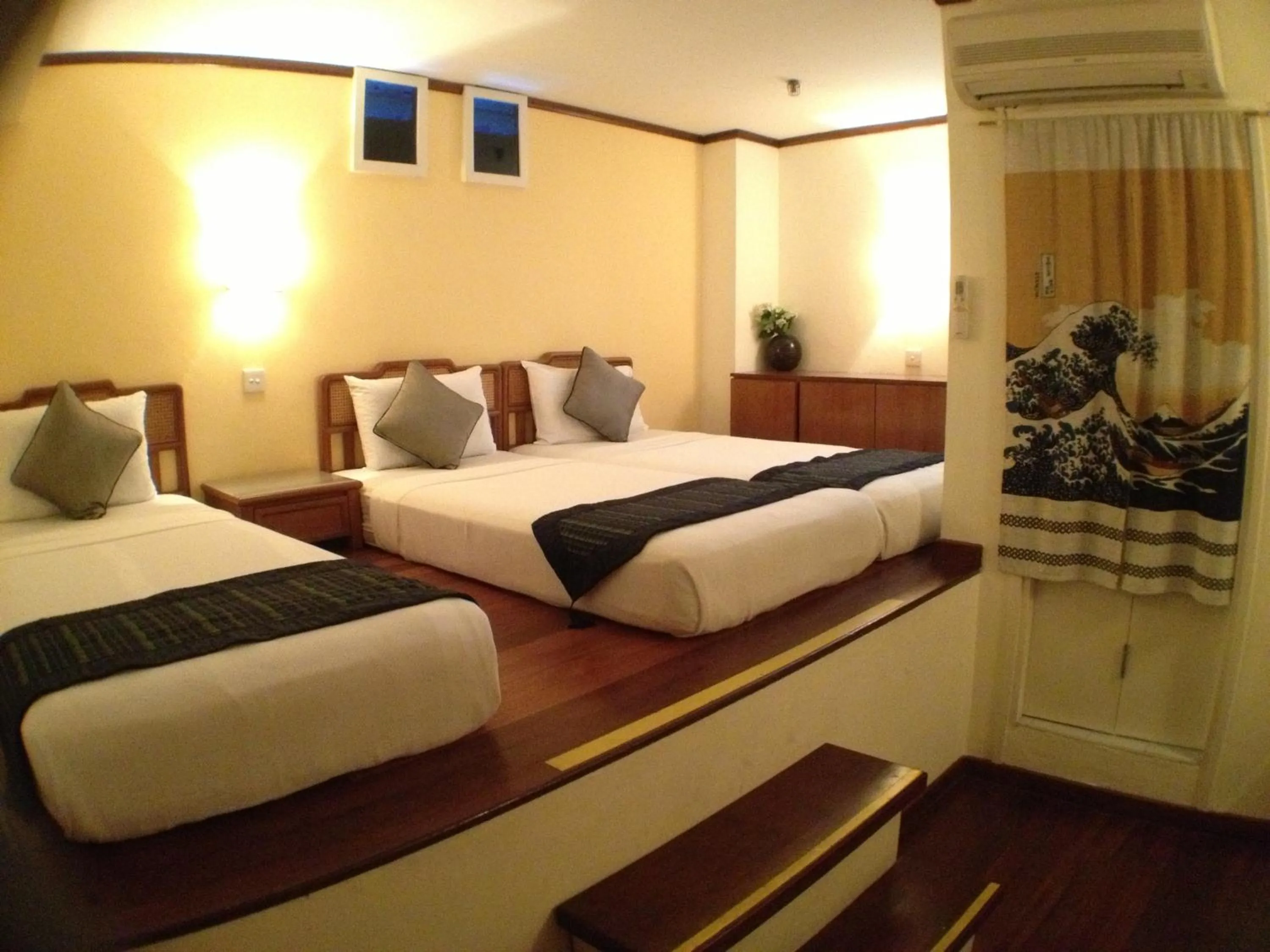 Standard Triple Room in Perak Hotel