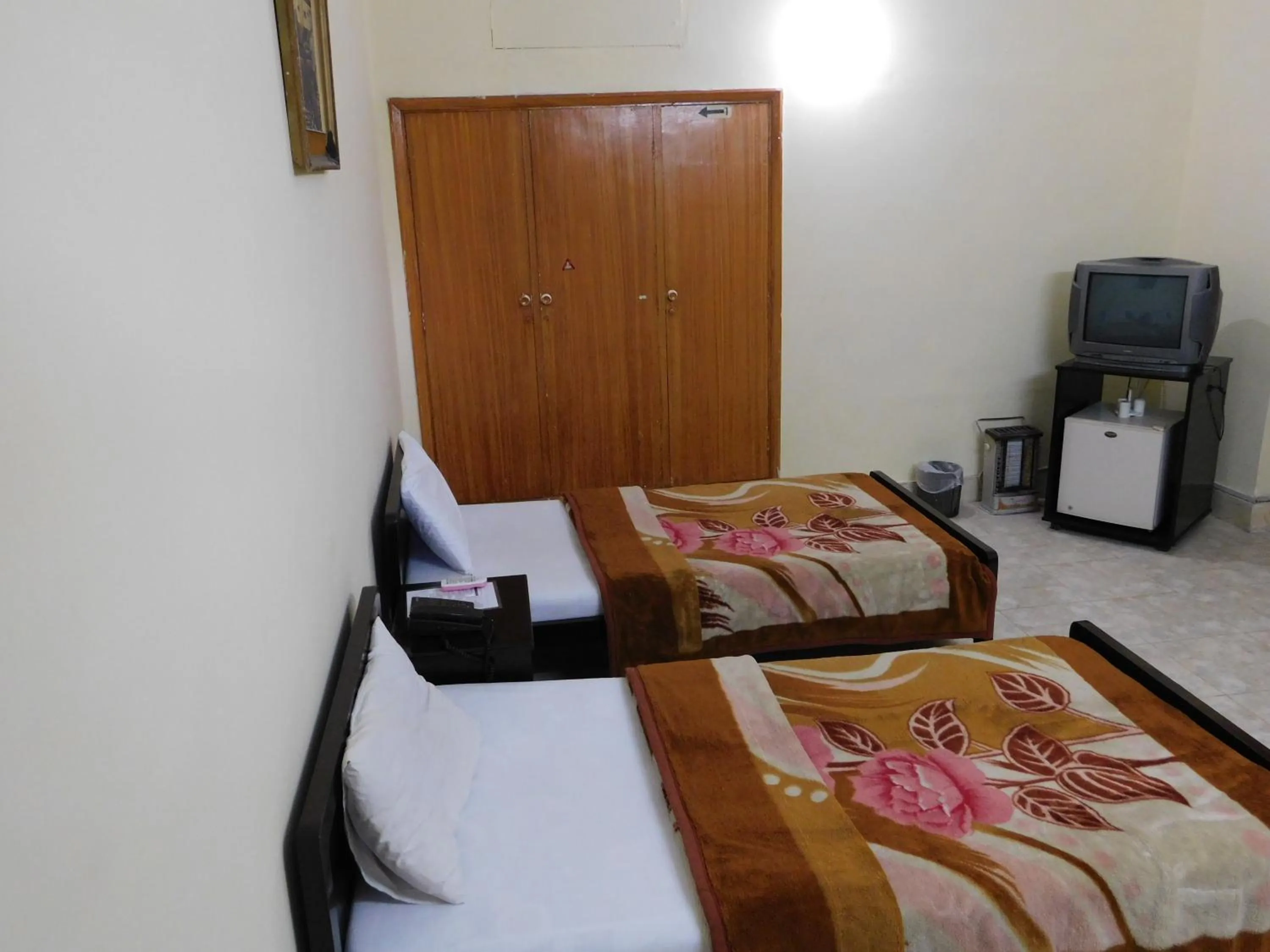 Twin Room in The City Lodge