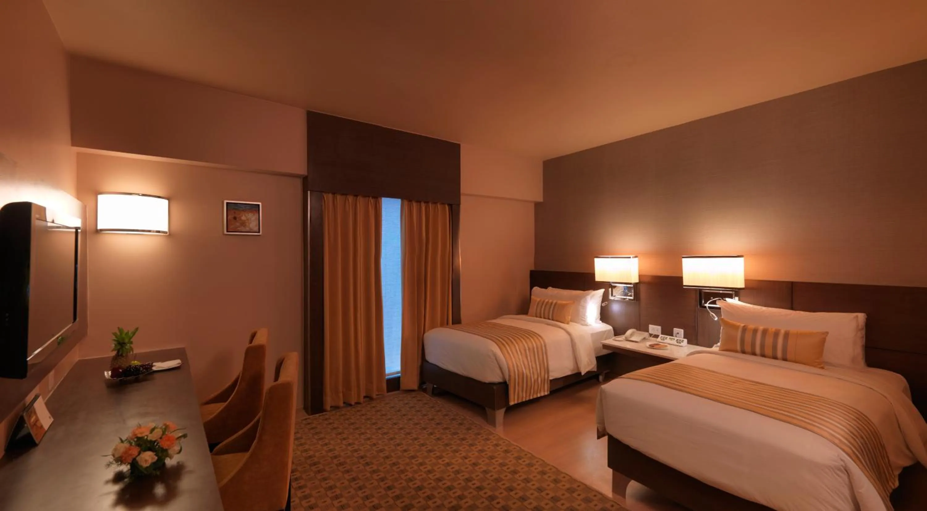 Large Twin Room in The Quorum