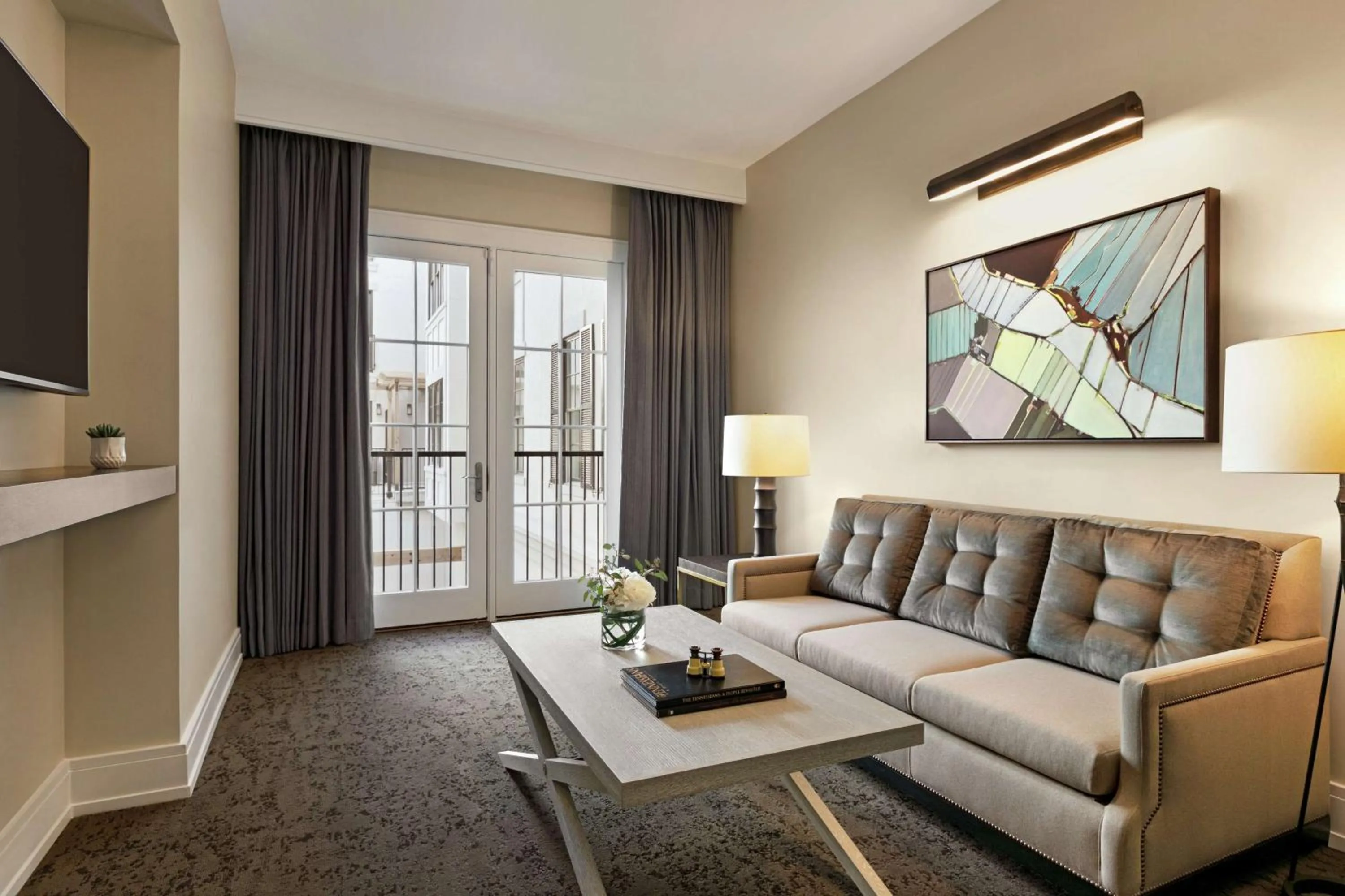 One-Bedroom Junior King Suite in The Harpeth Franklin Downtown, Curio Collection by Hilton