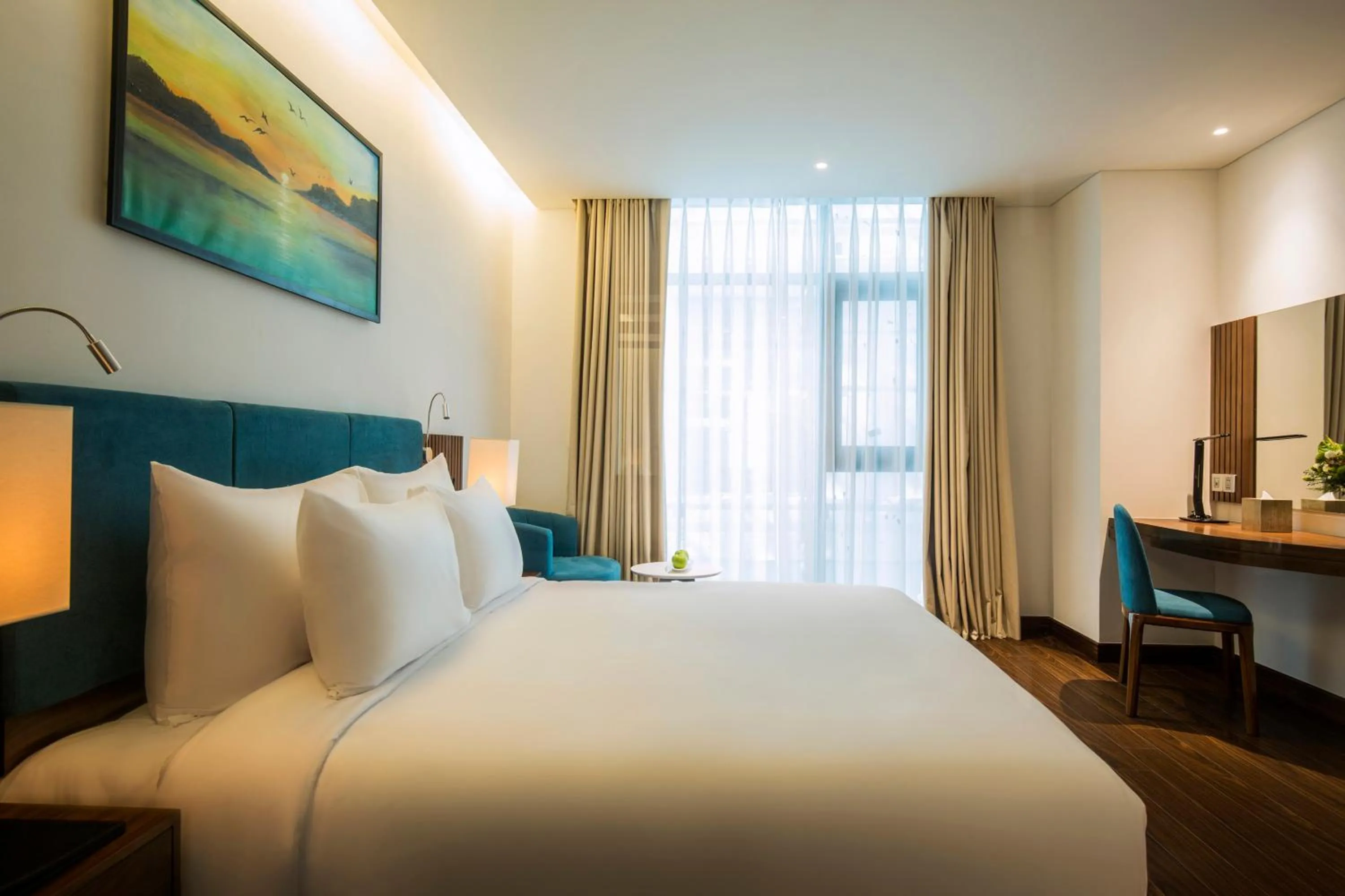 Deluxe Double Room in Maximilan Danang Beach Hotel