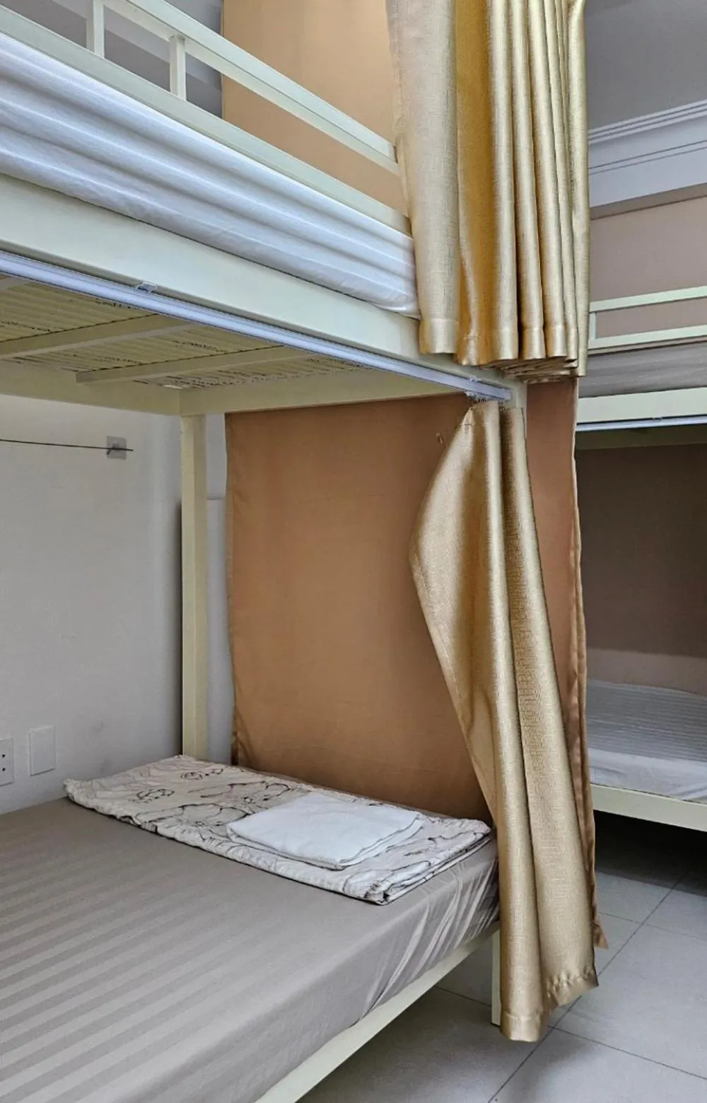 Bed in 6-Bed Mixed Dormitory Room in Khoi Hostel