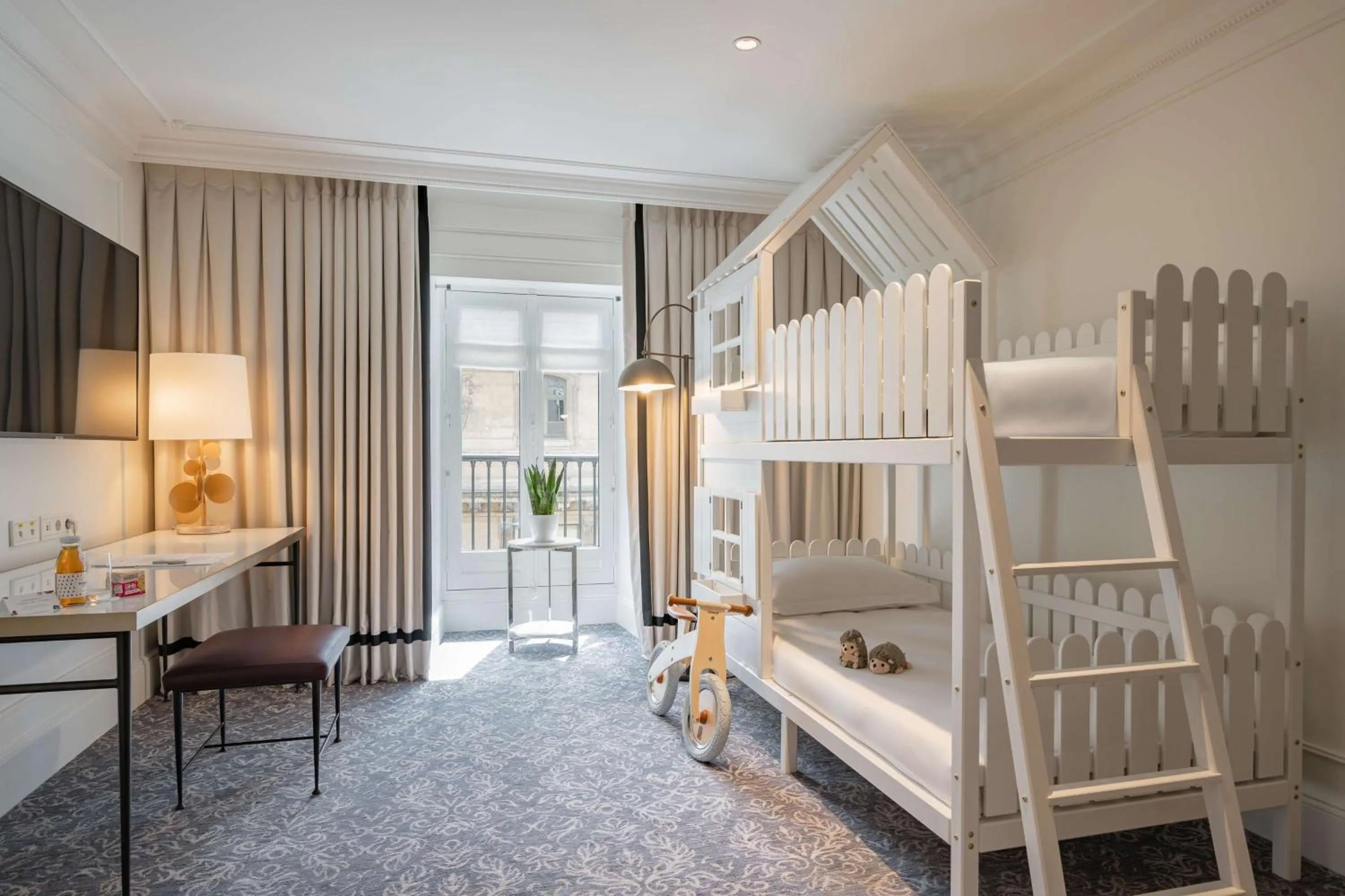 Family Suite with View in Hôtel du Louvre, in The Unbound Collection by Hyatt