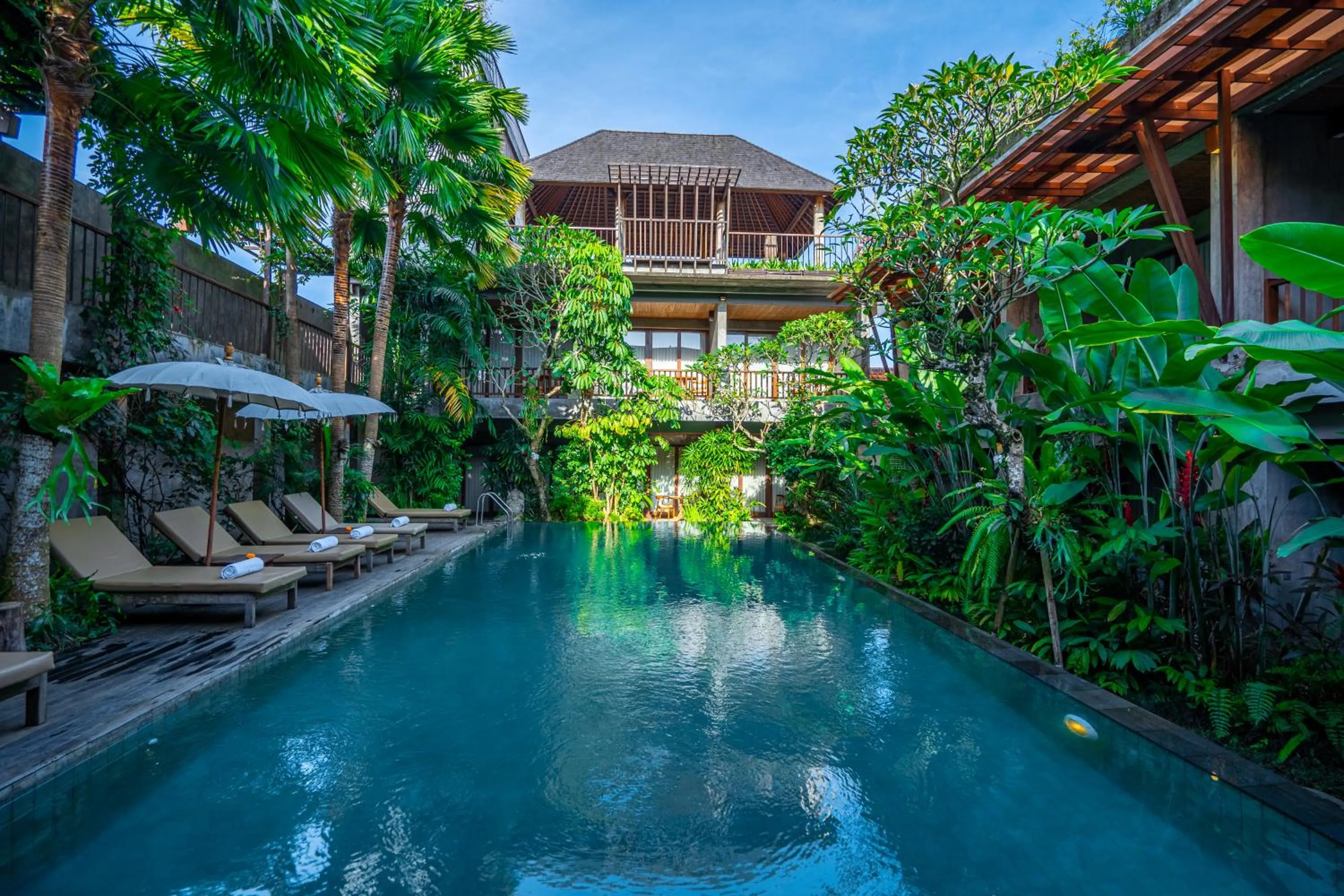 Suite Pool Access in Purana Suite Ubud