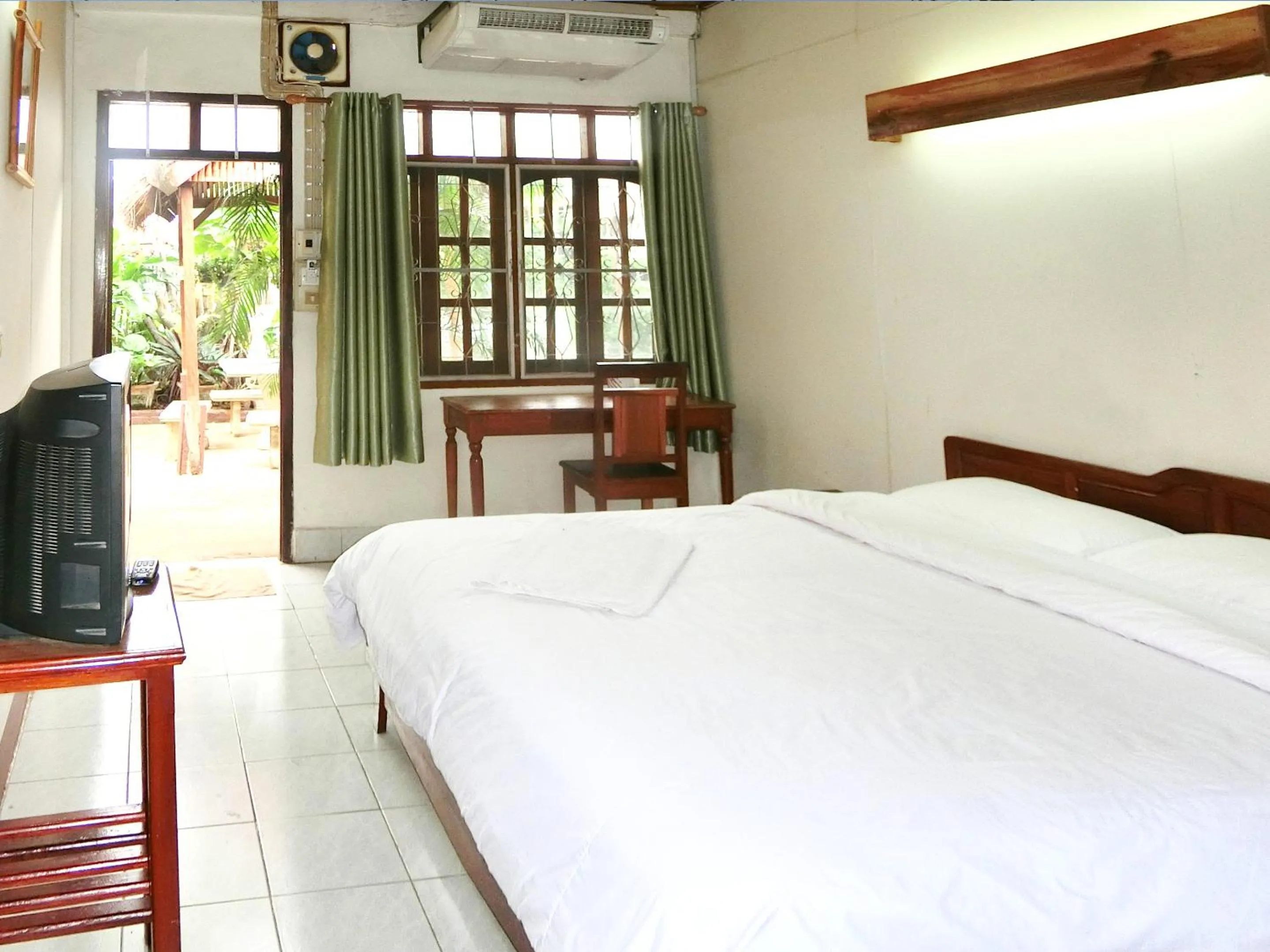 Standard Double Room in Villa Sisavad Guesthouse