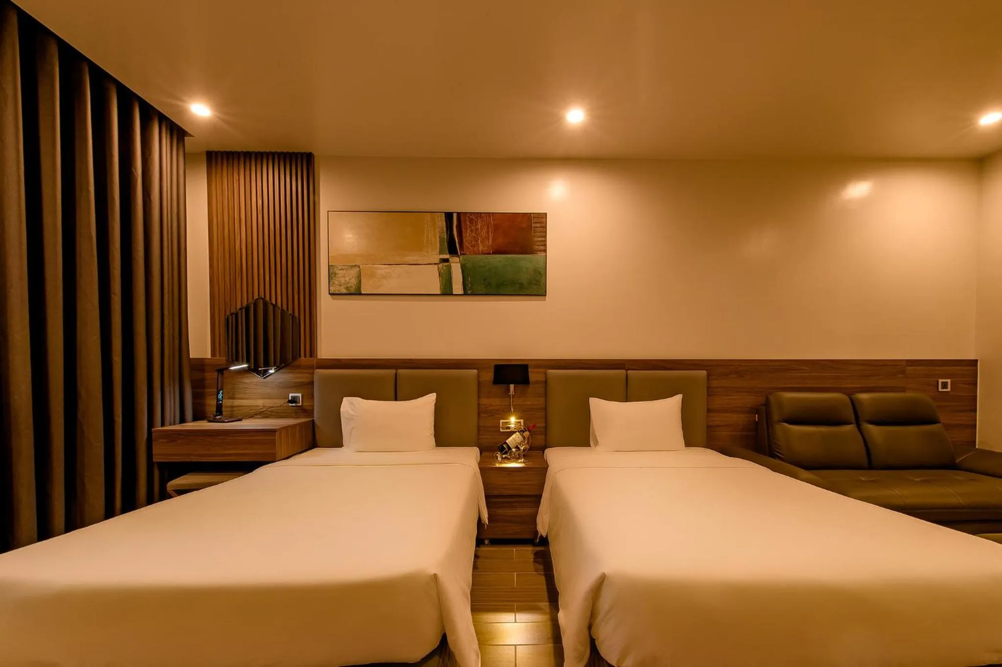 Standard Twin Room in ZEN RIVERSIDE HOTEL & RESIDENCES