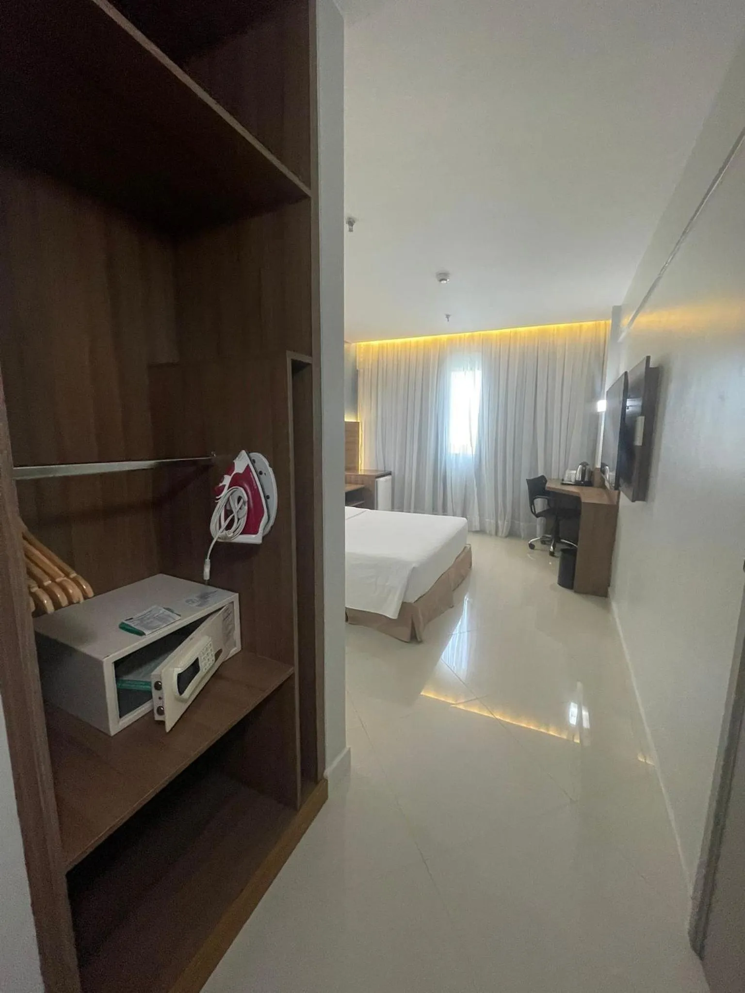 Standard King Room - Accessible in Holiday Inn Express Belem Ananindeua by IHG