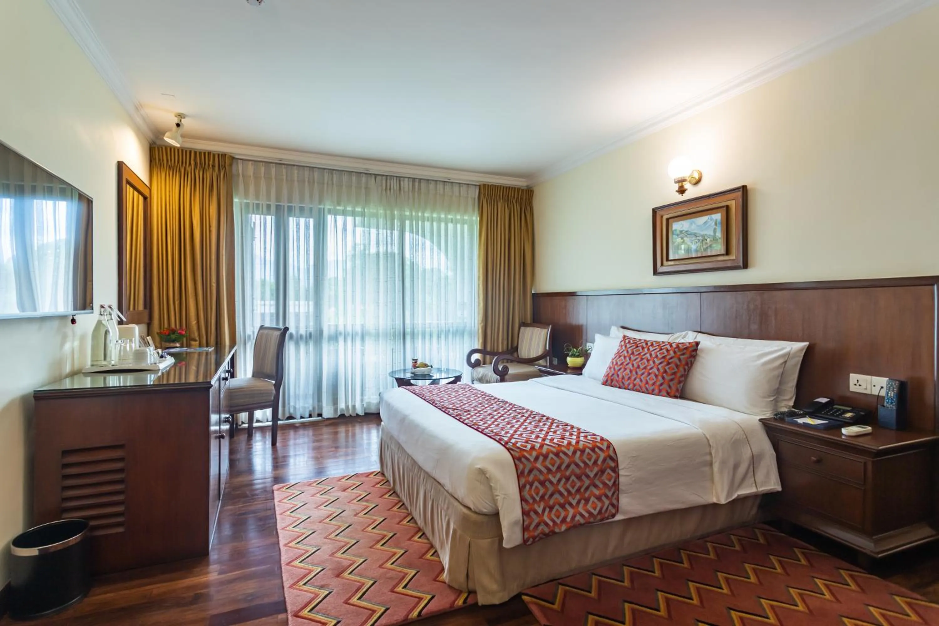 Deluxe Double or Twin Room - single occupancy in Fish Tail Lodge