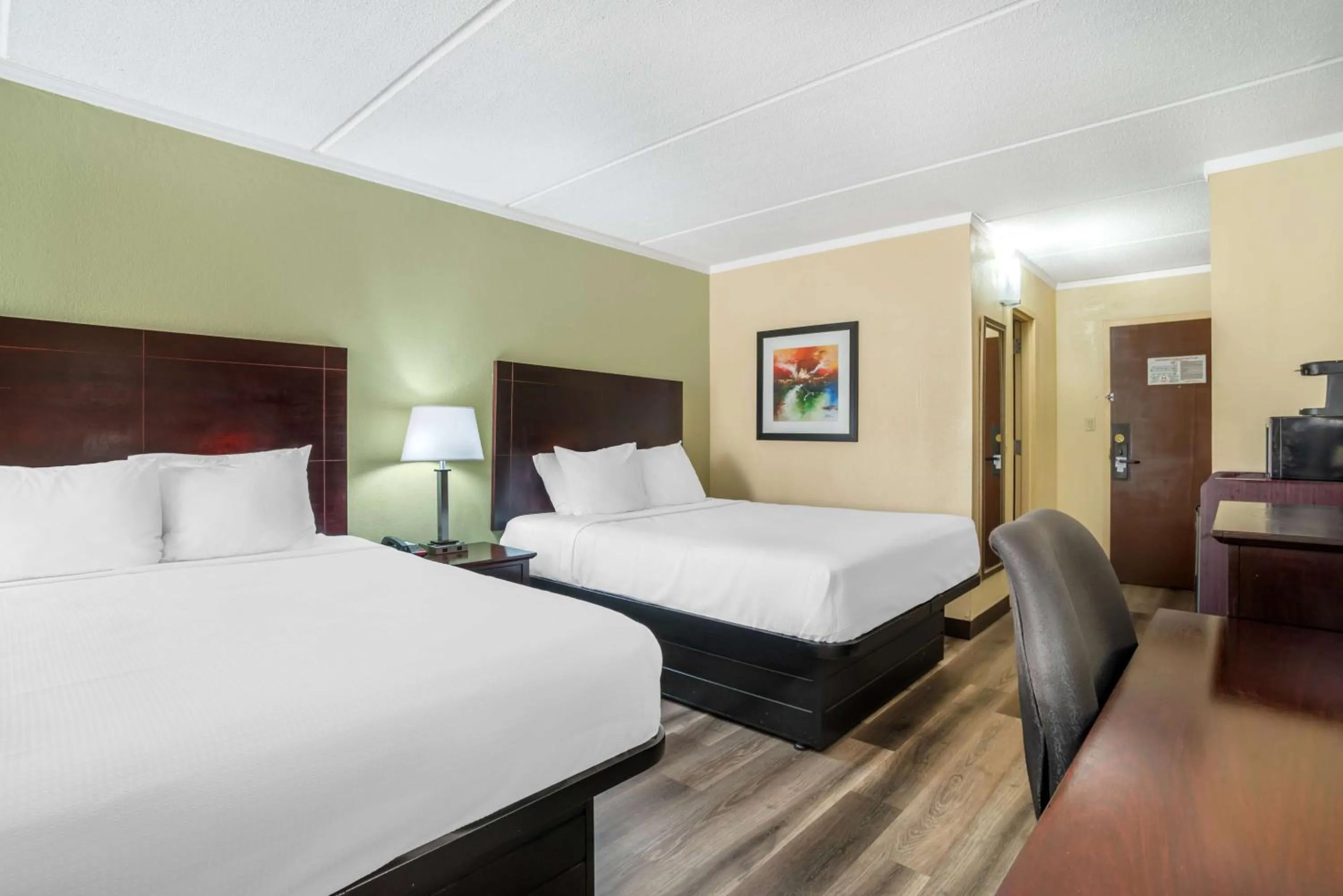 Queen Room with Two Queen Beds - Non-Smoking in Best Western Gastonia