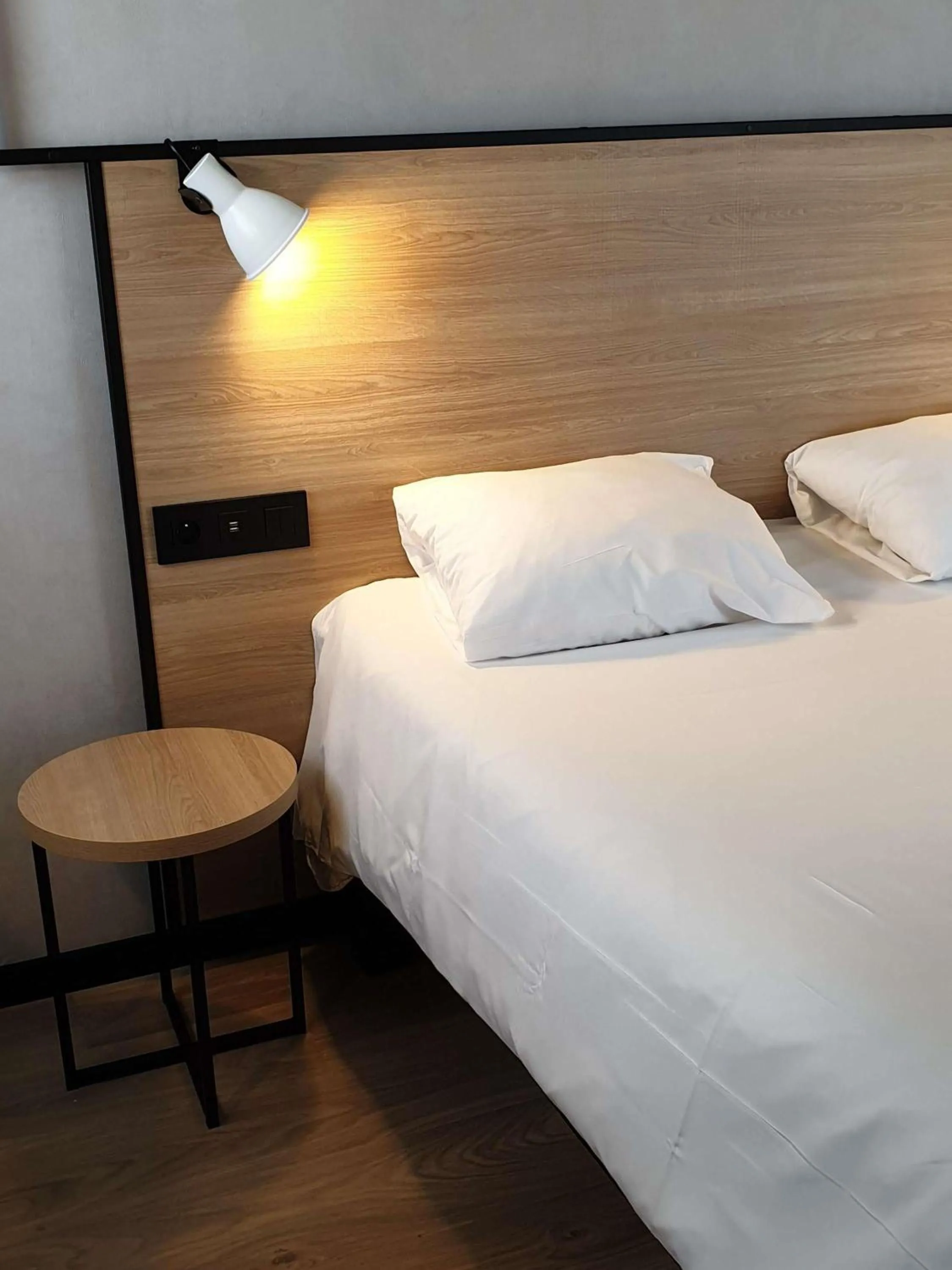 Standard Double Room in ibis Ciboure Saint-Jean-de-Luz