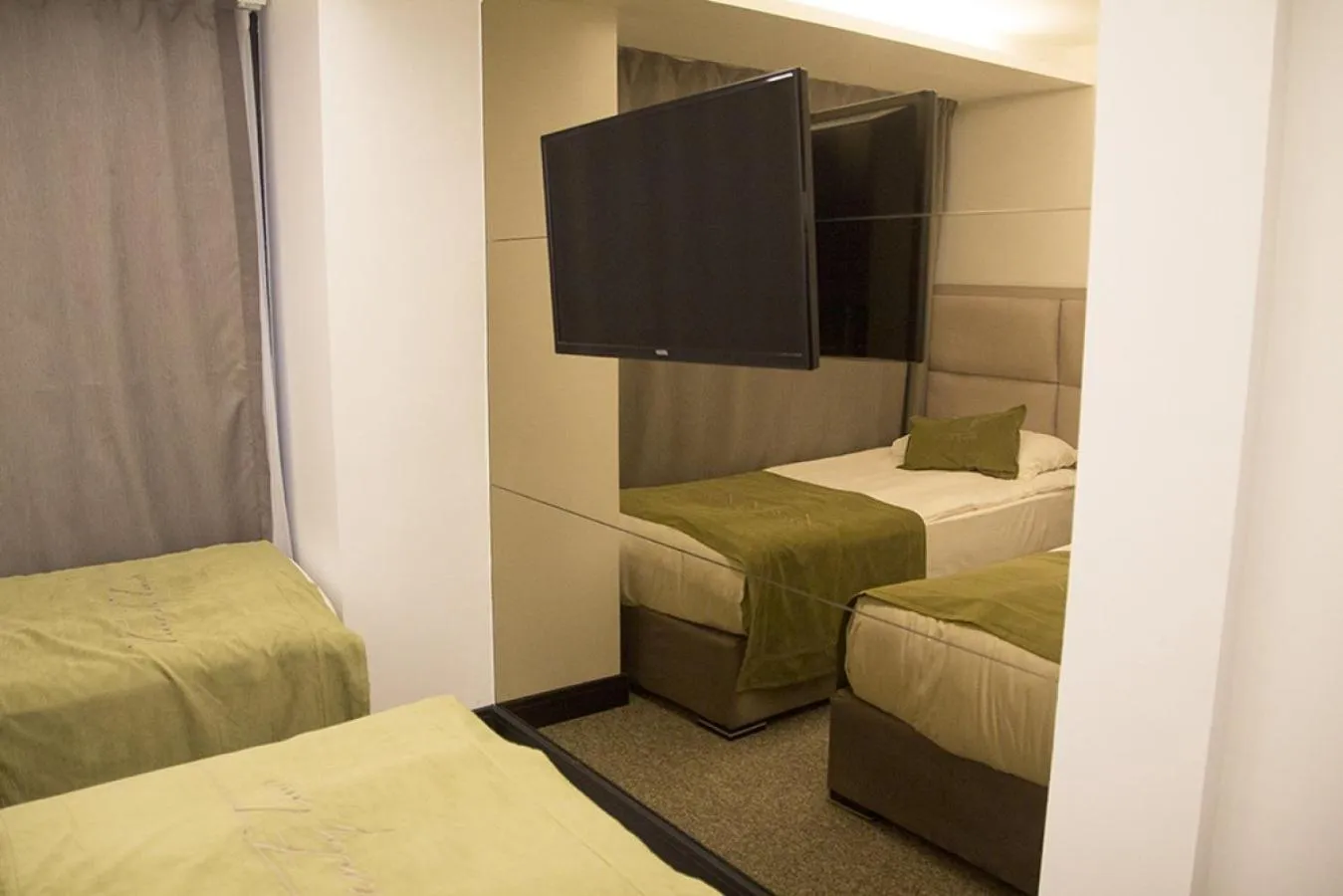 Economy Twin Room in The 22 Hotel