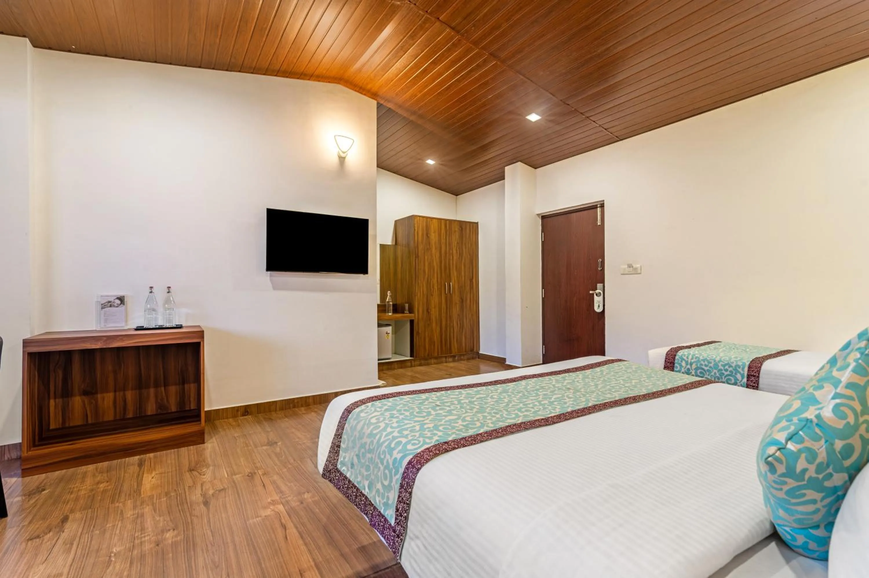 Mountain View Classic Room in Sterling Yelagiri