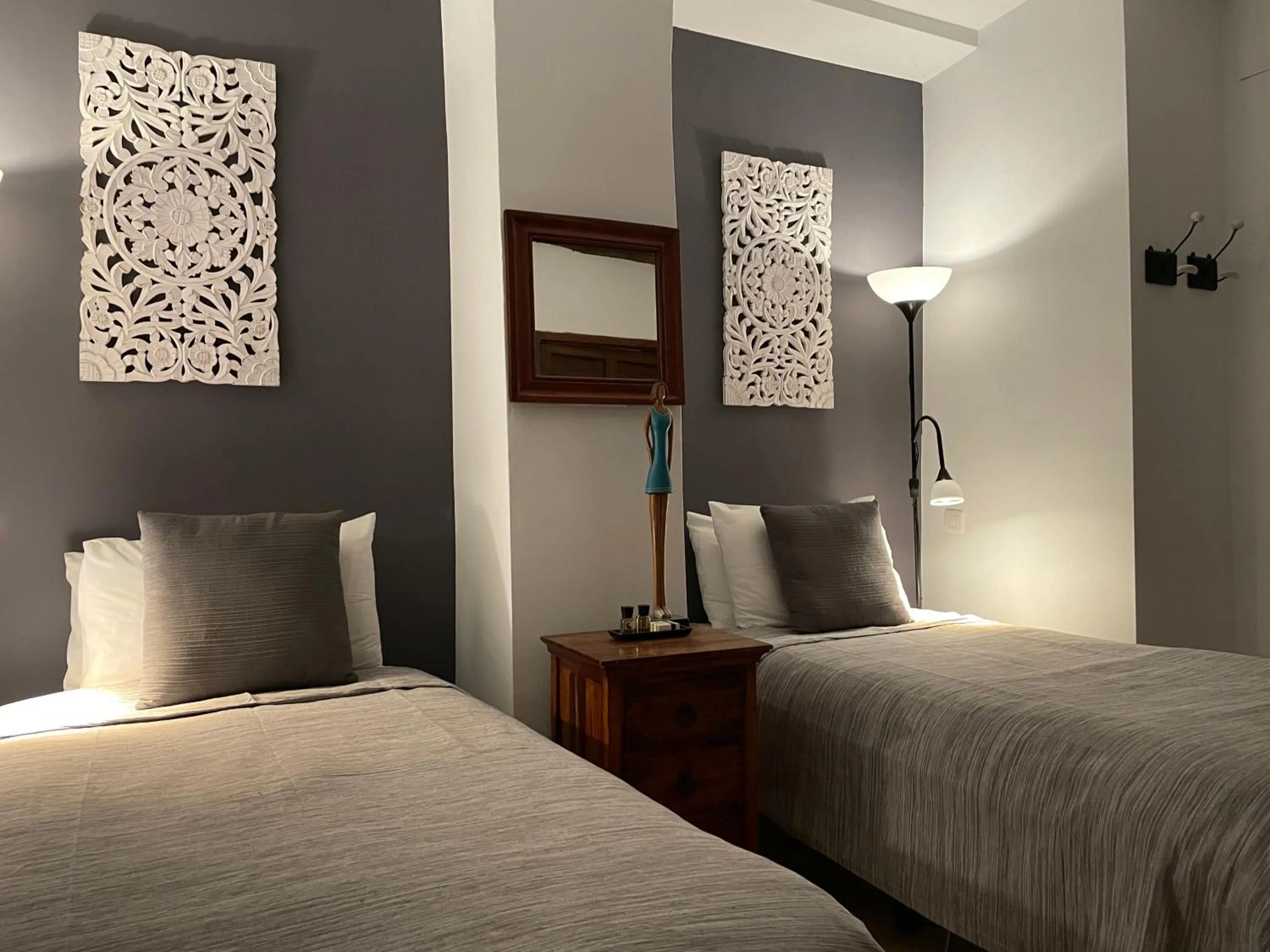 Twin Room with Balcony in Casa Aire de Lecrin