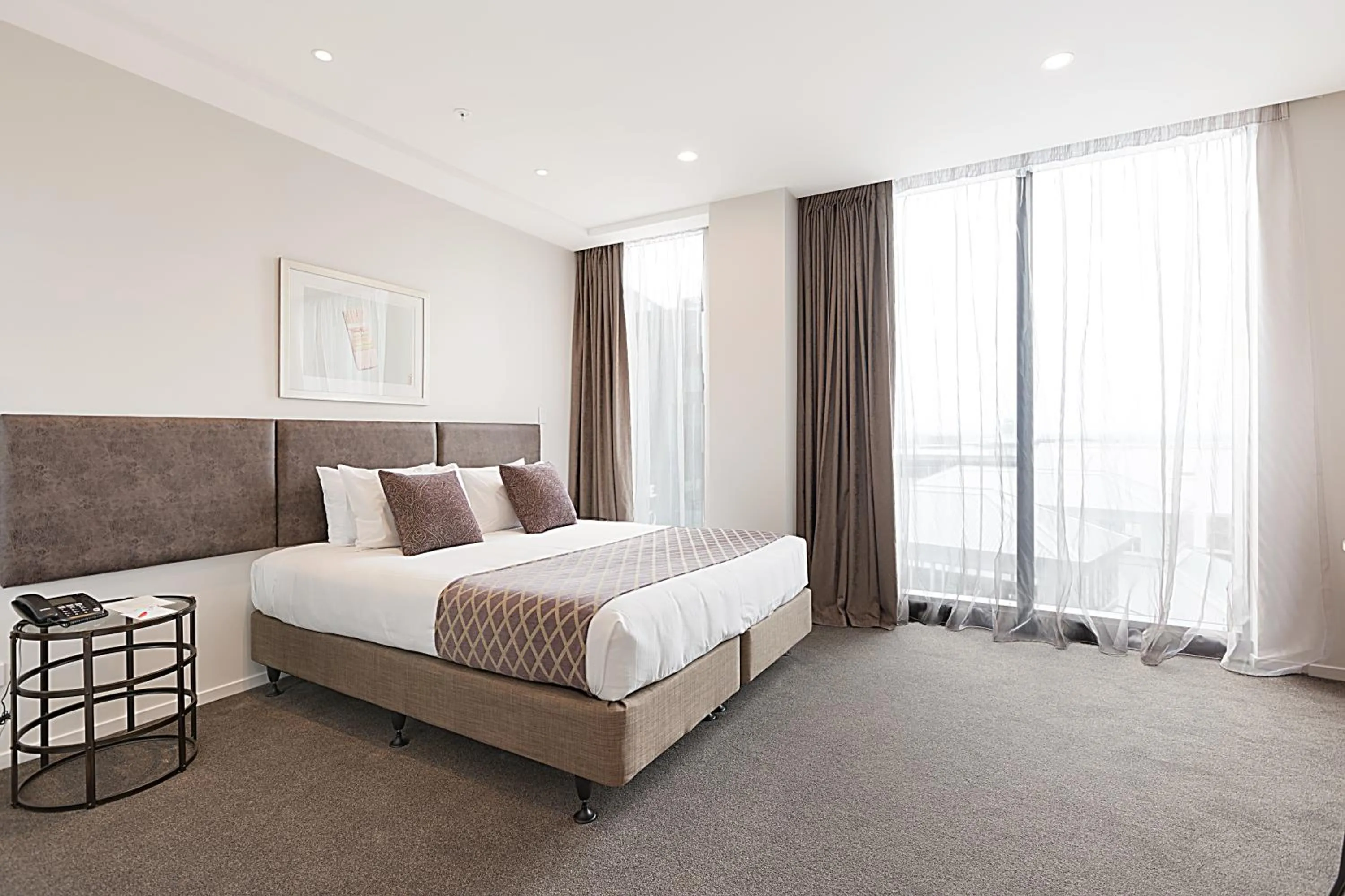 Executive Studio with Kitchenette  in Ramada Suites By Wyndham Victoria Street West