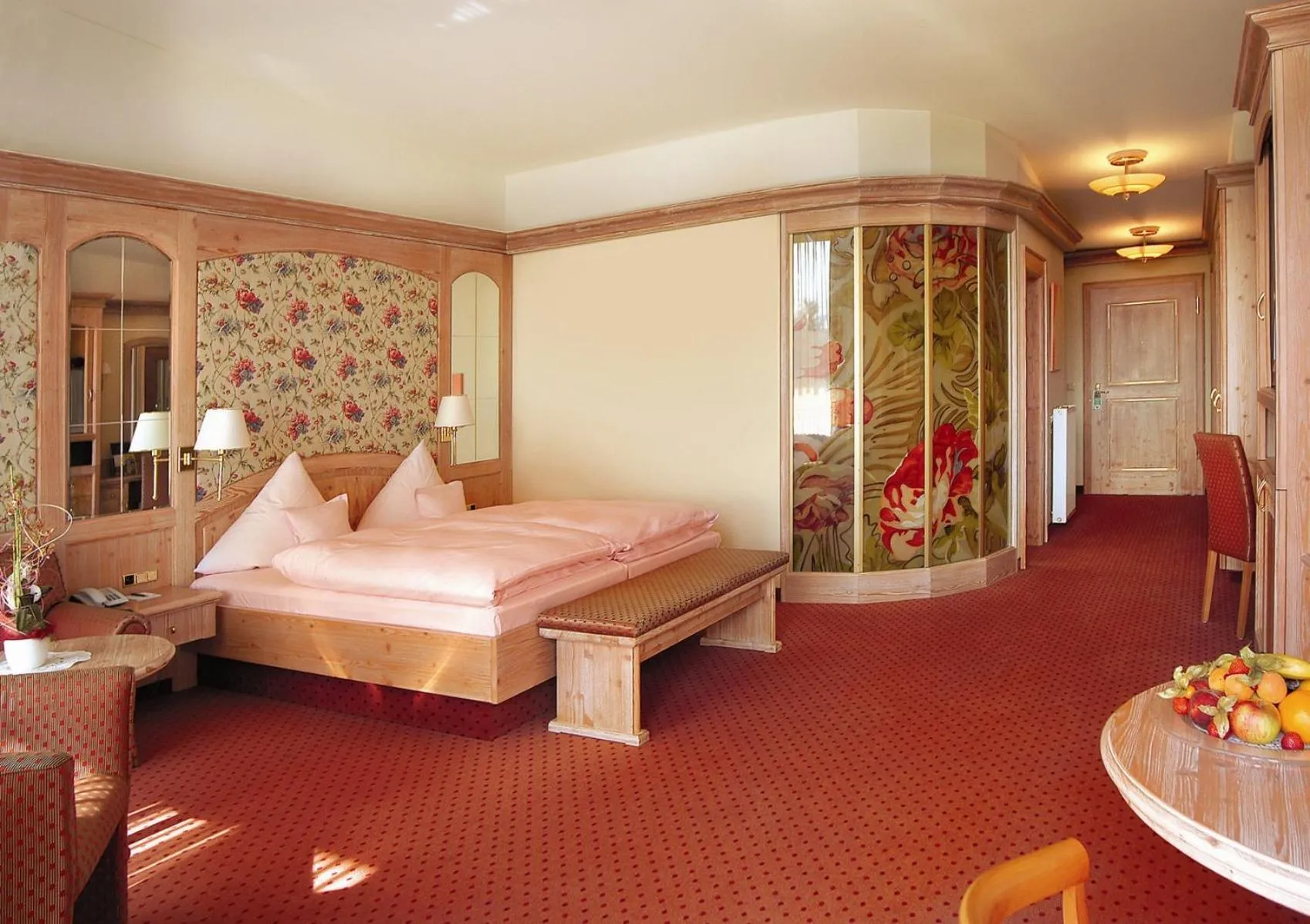 Double Suite with Sofa Bed, Murphy Bed, Bath Tub and Balcony in Wellness-& Nationalpark Hotel Schliffkopf, BWSC