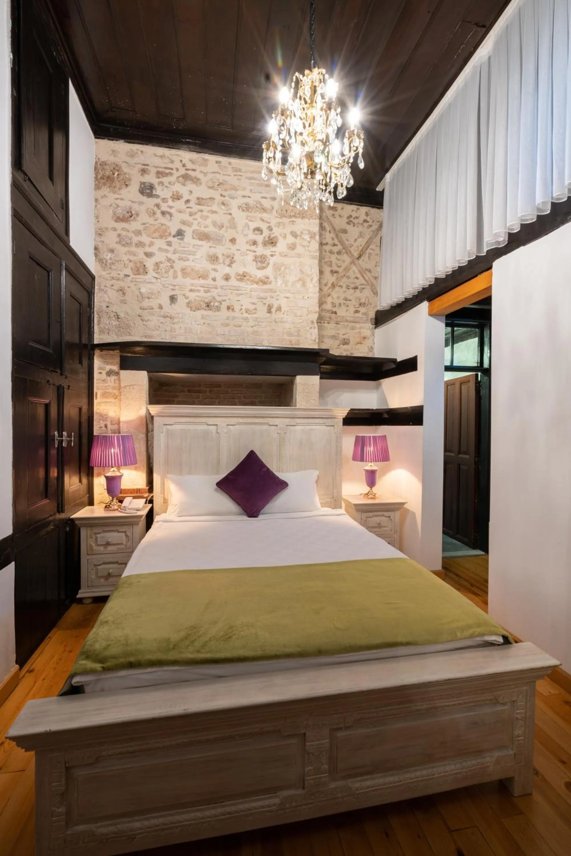 Superior Double Room in Cedrus Hotel