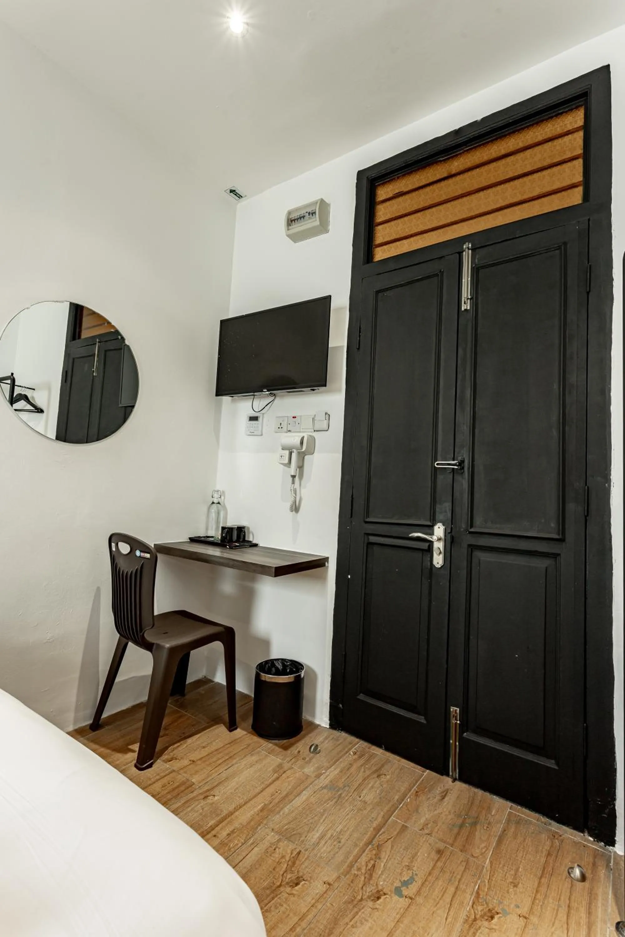 Deluxe Room in Earnest Hotel Georgetown