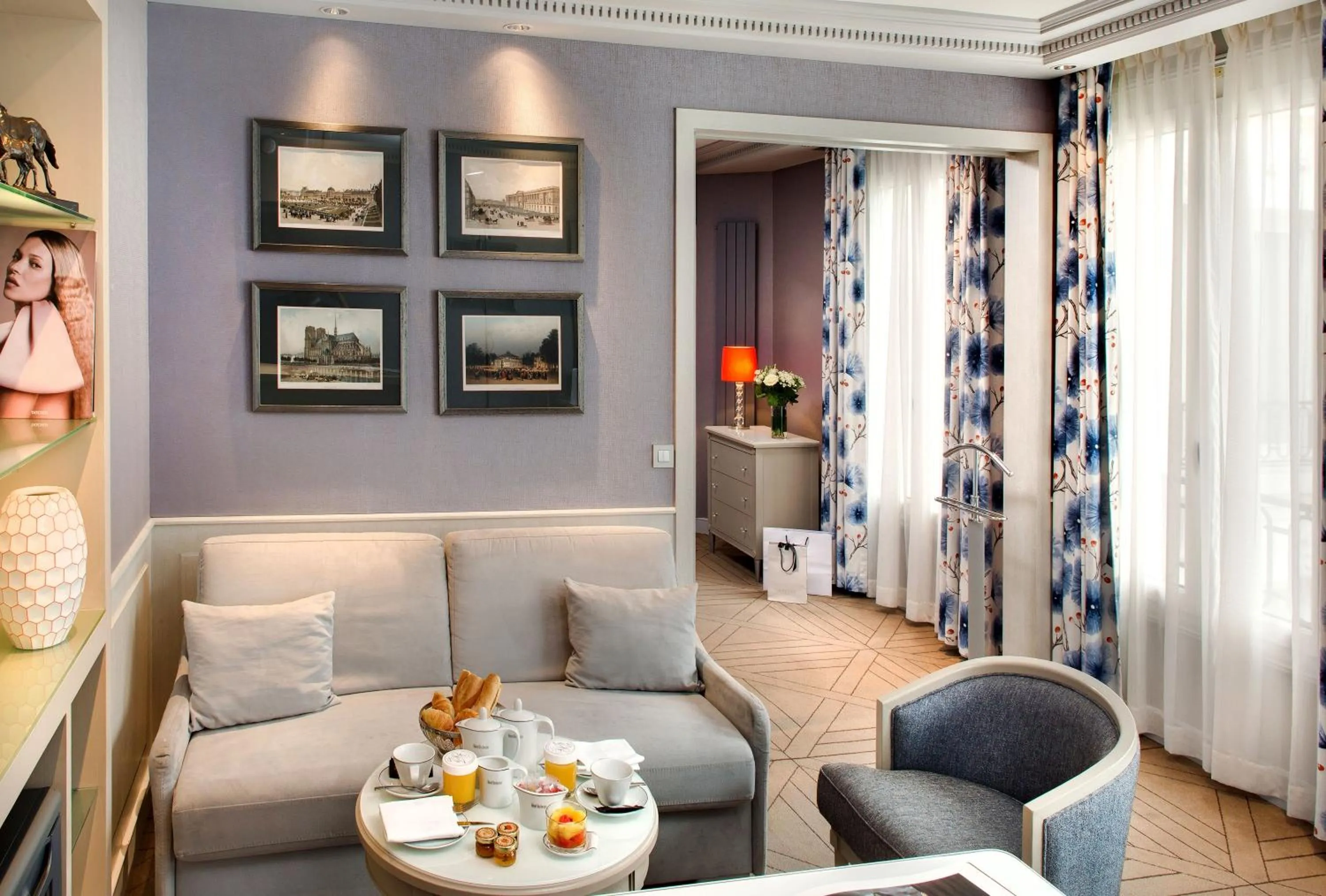 Junior Suite in Rochester Champs Elysees