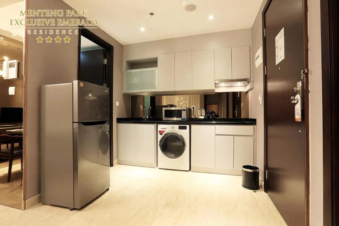 Junior Suite in Menteng Park Exclusive Emerald