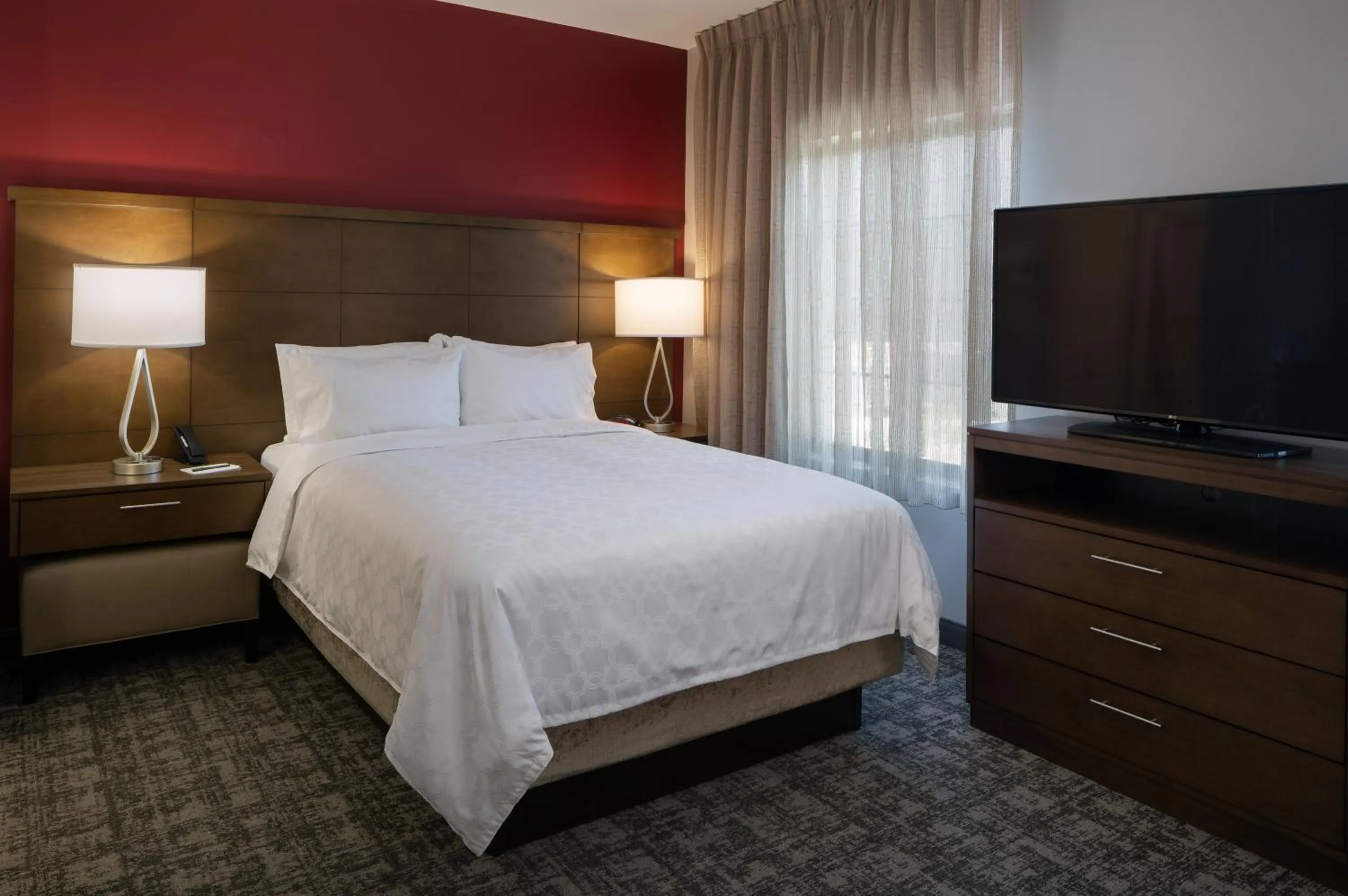 Studio Queen Suite in Staybridge Suites - Phoenix – Biltmore Area by IHG