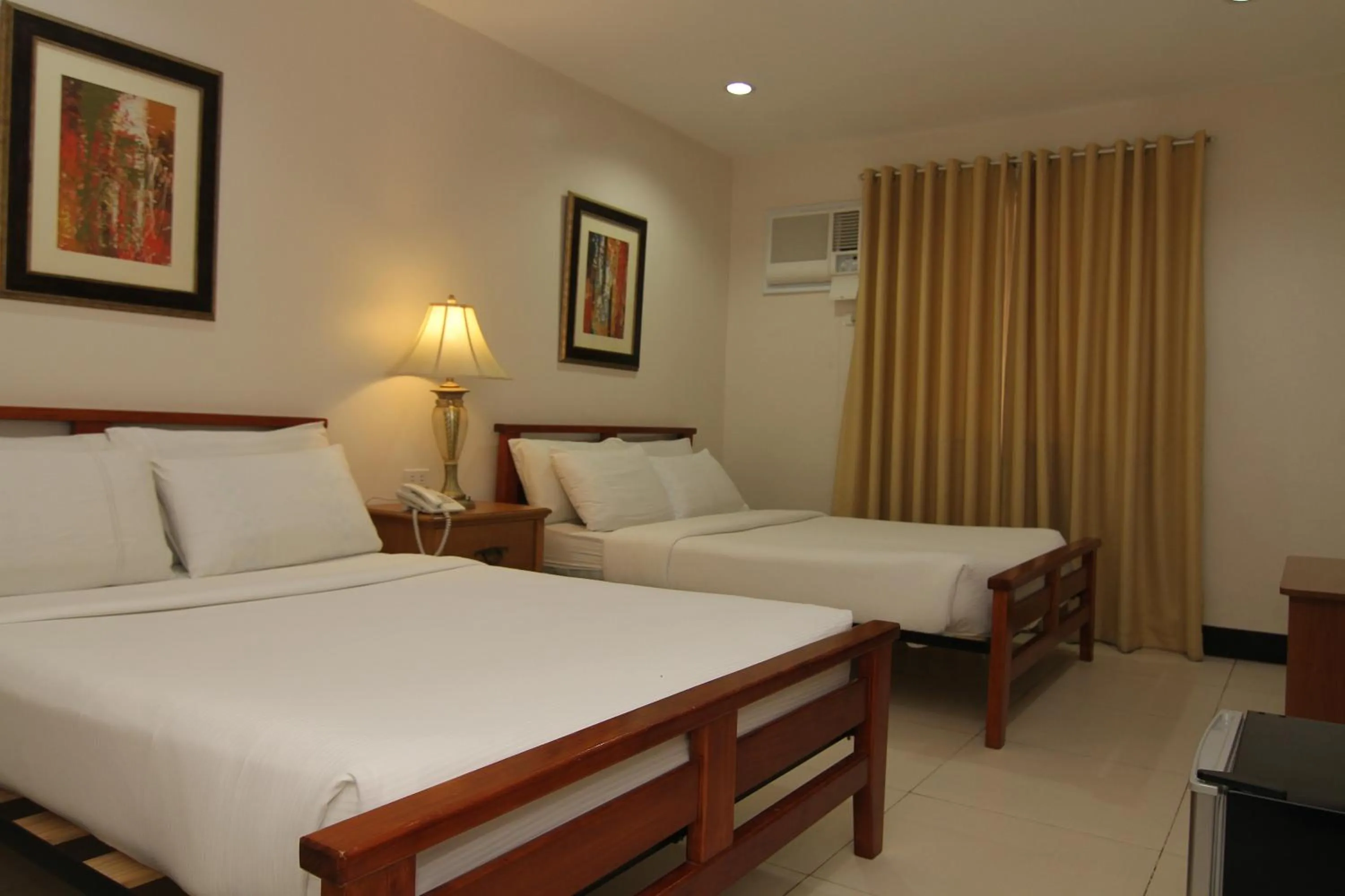 Standard Family Room in Main Hotel & Suites