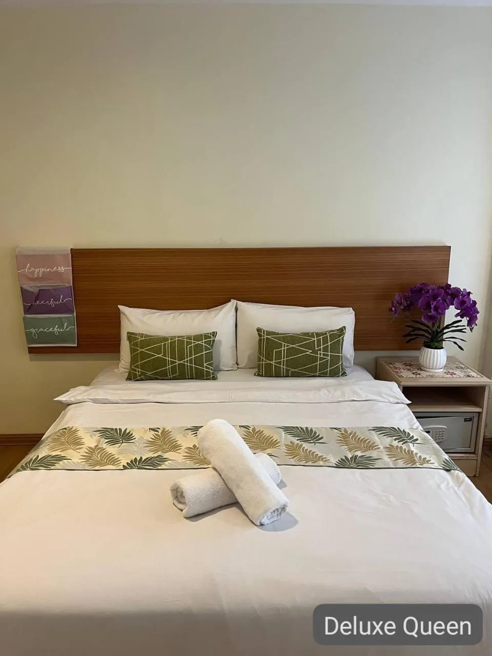 Deluxe Queen Room in SCC Hotel City Centre