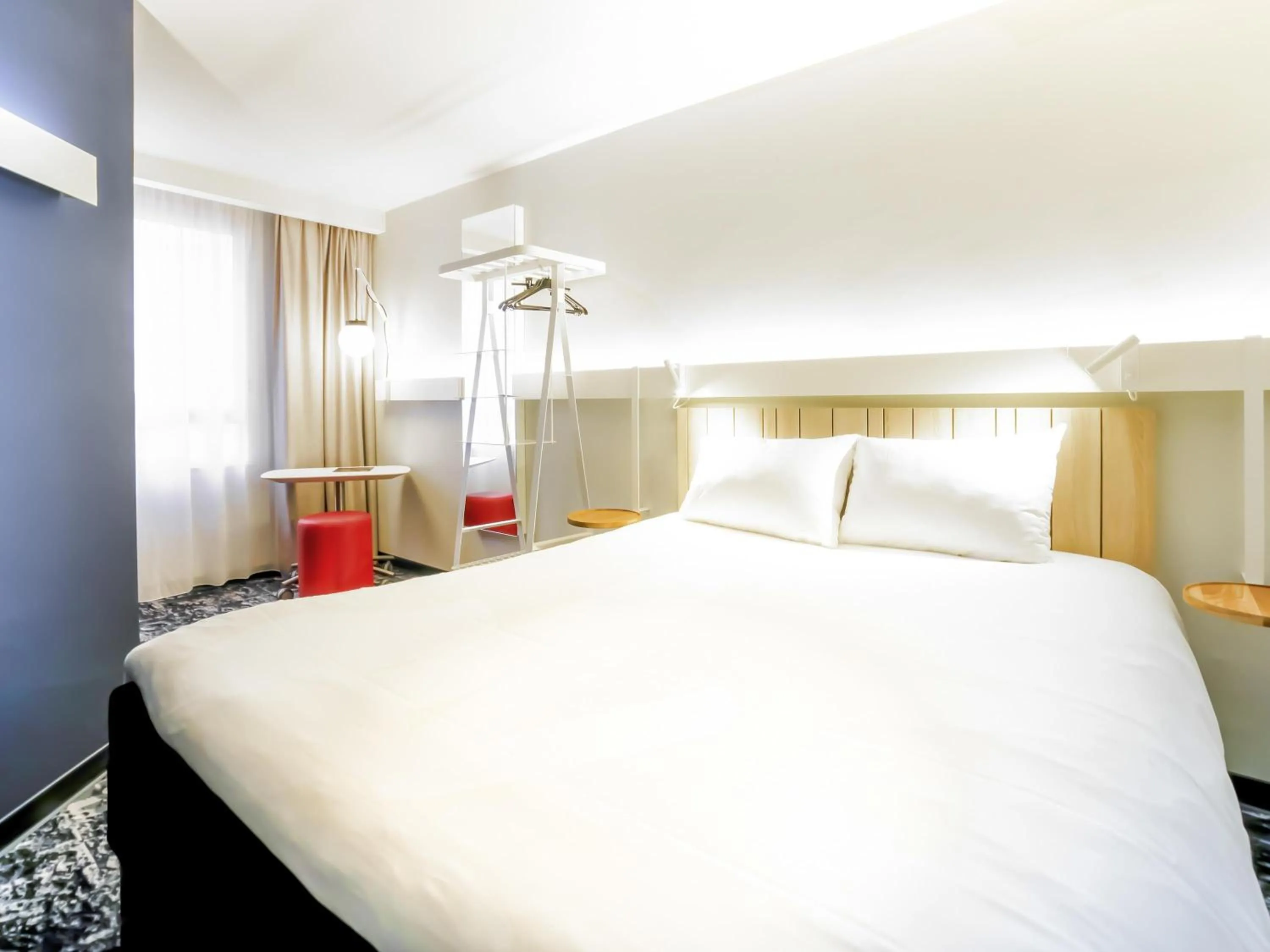 Standard Double Room in ibis La Rochelle Centre Historique