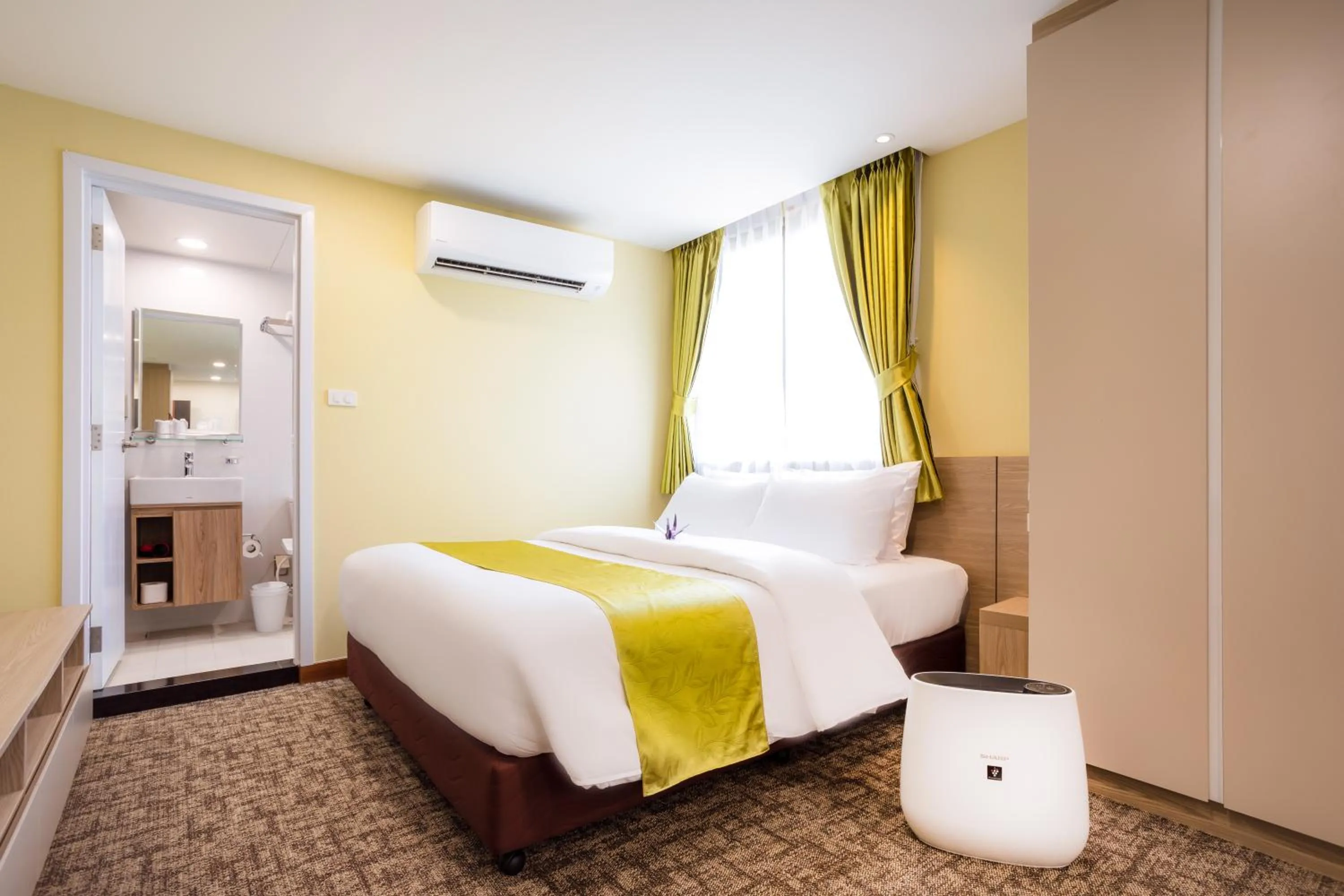 Deluxe King Room in Hotel Kuretakeso Thailand Sriracha - SHA Extra Plus