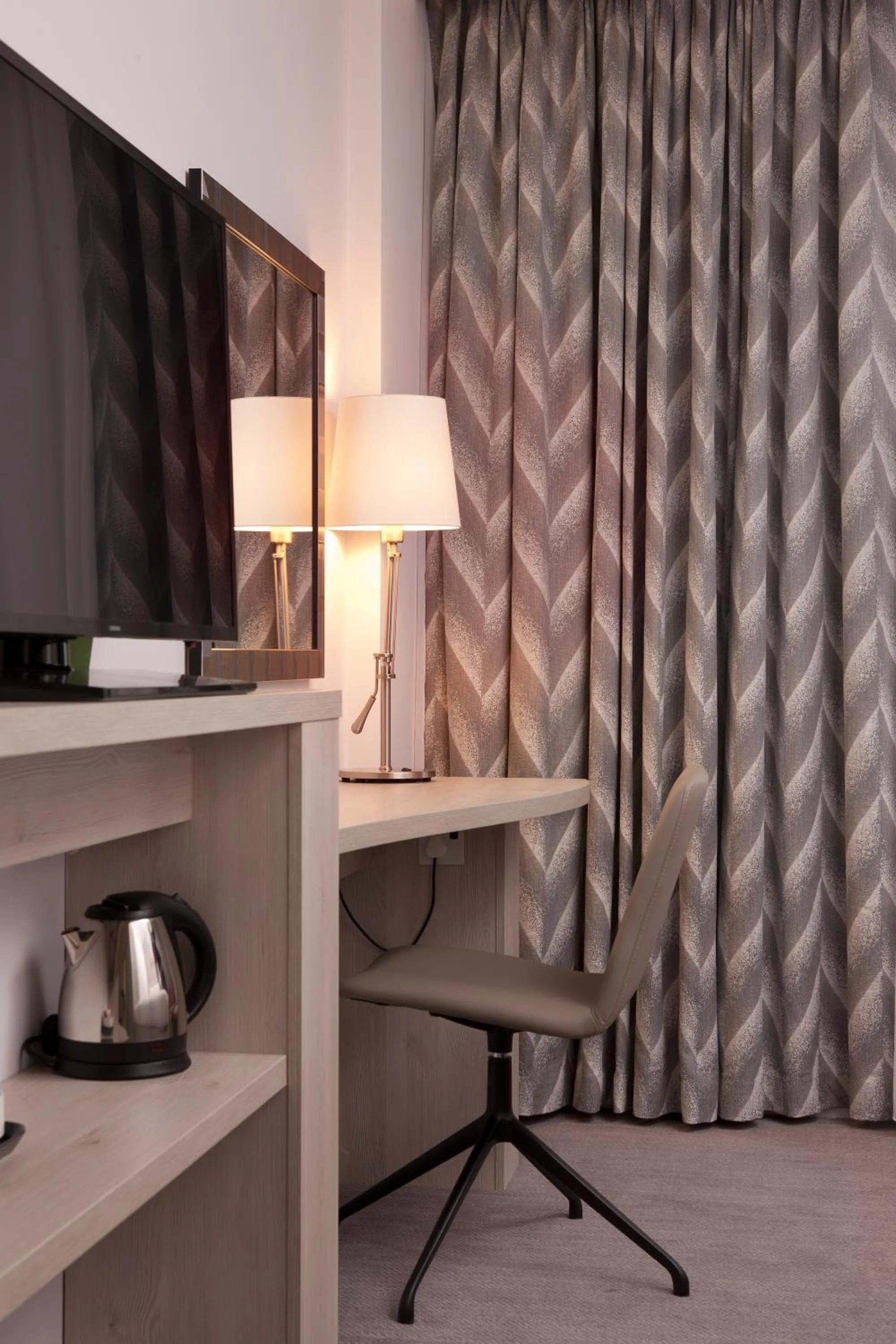 Queen Room with City View in Hampton By Hilton Leeds City Centre