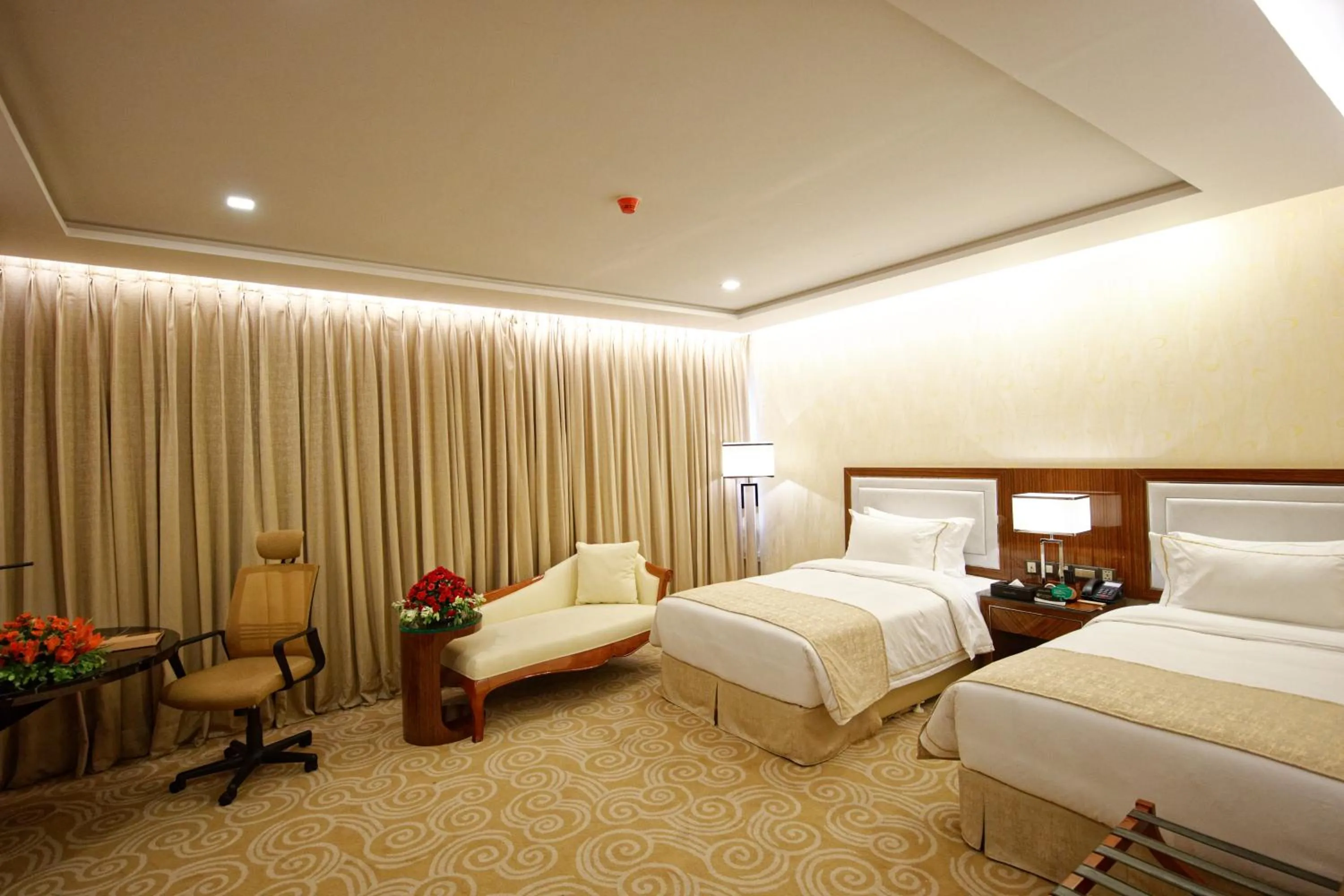 Comfort Twin Room in Royal Swiss Lahore