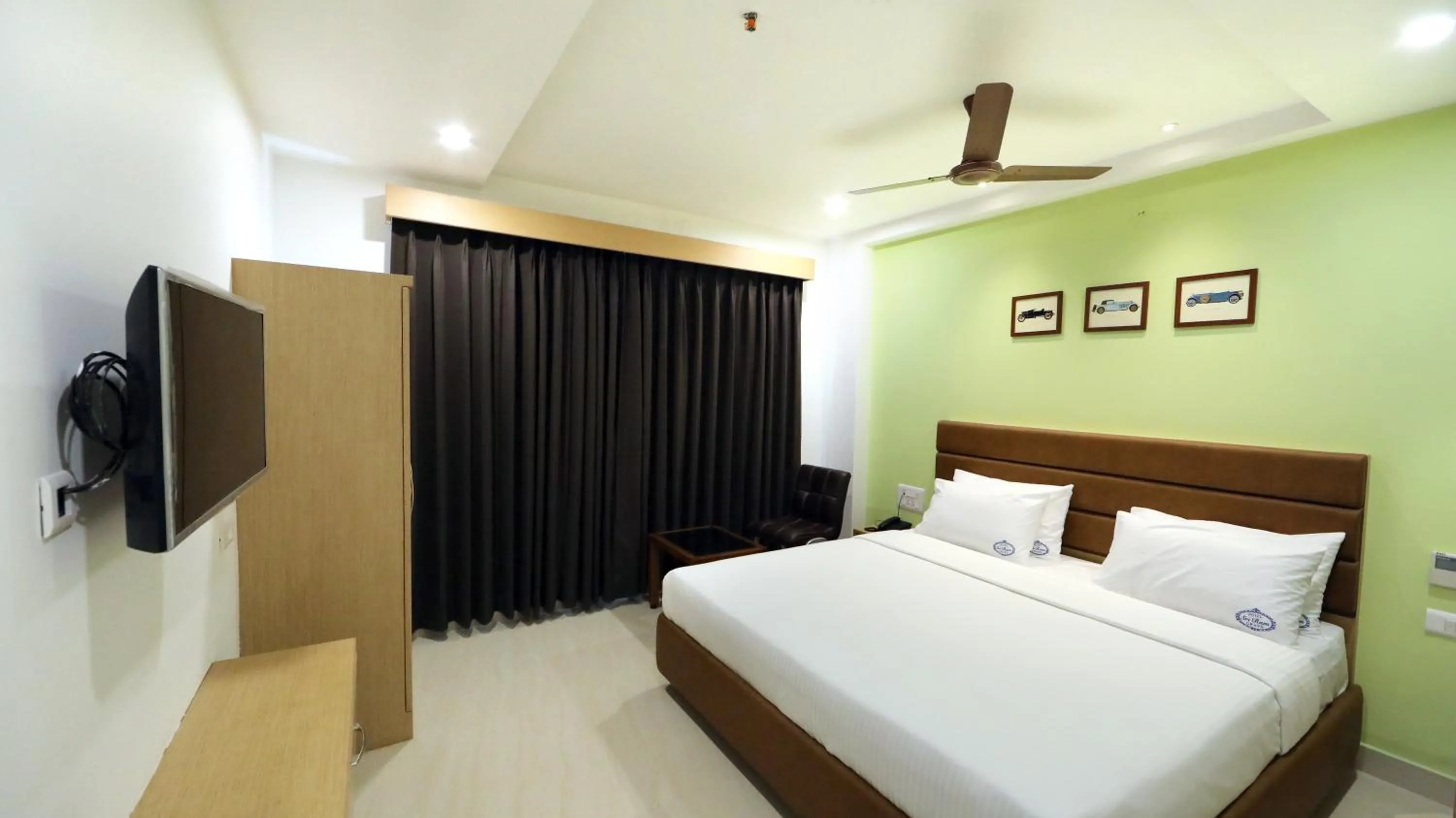 Standard Double Room - single occupancy in Hotel Sri Ram Grand