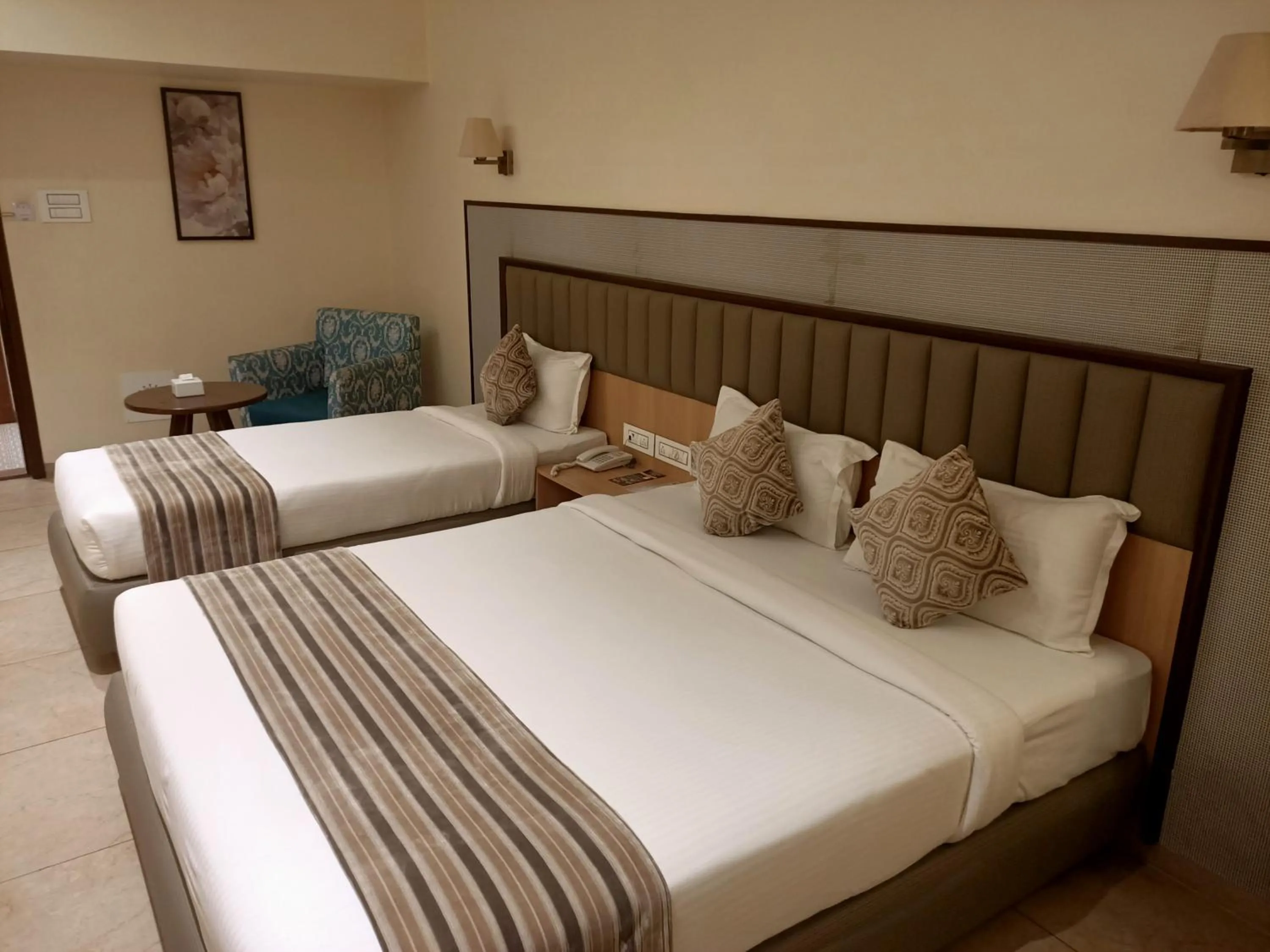 Deluxe Room in Rudra Shelter Business Hotel