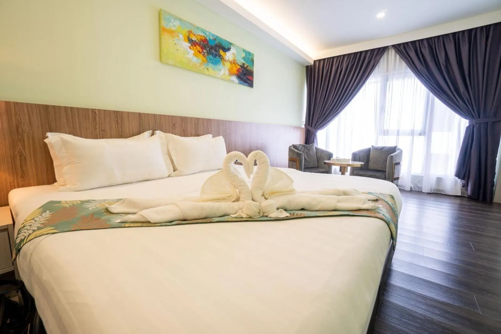 King Suite in FLYPOD Hotel