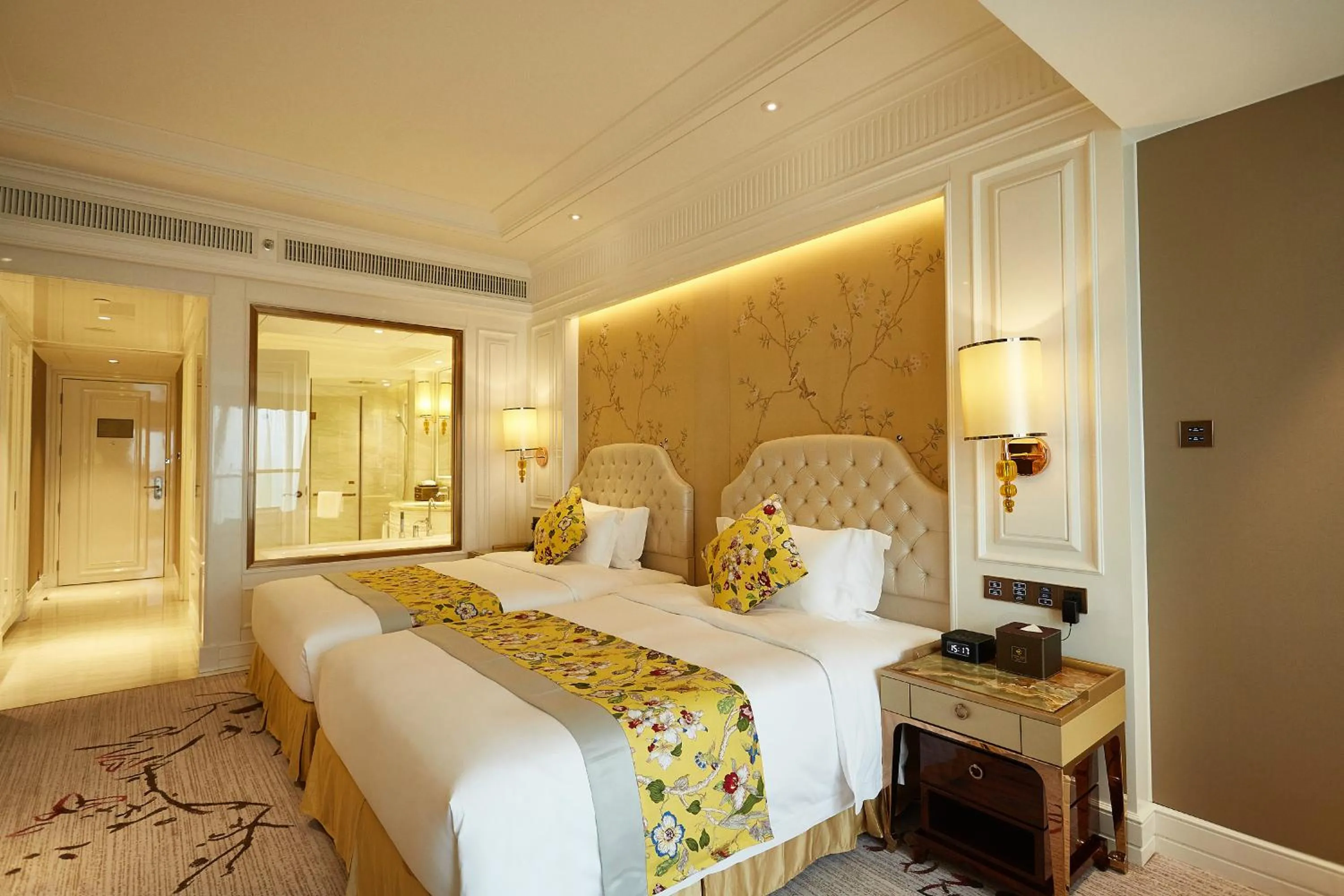 Executive Twin Room with River View in Estandon Hotel Guangzhou