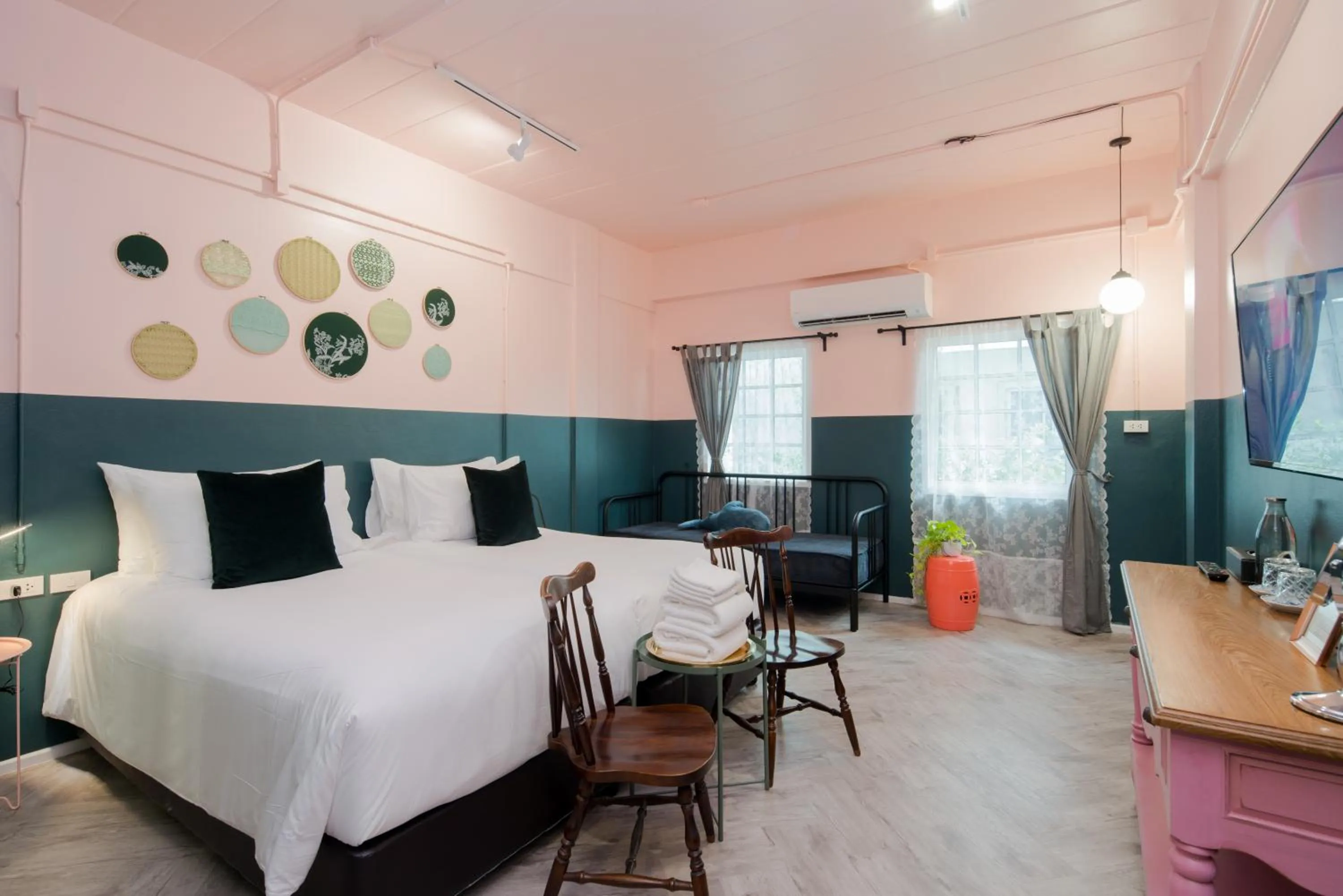 Deluxe Twin Room in Blu Monkey Boutique Phuket Town